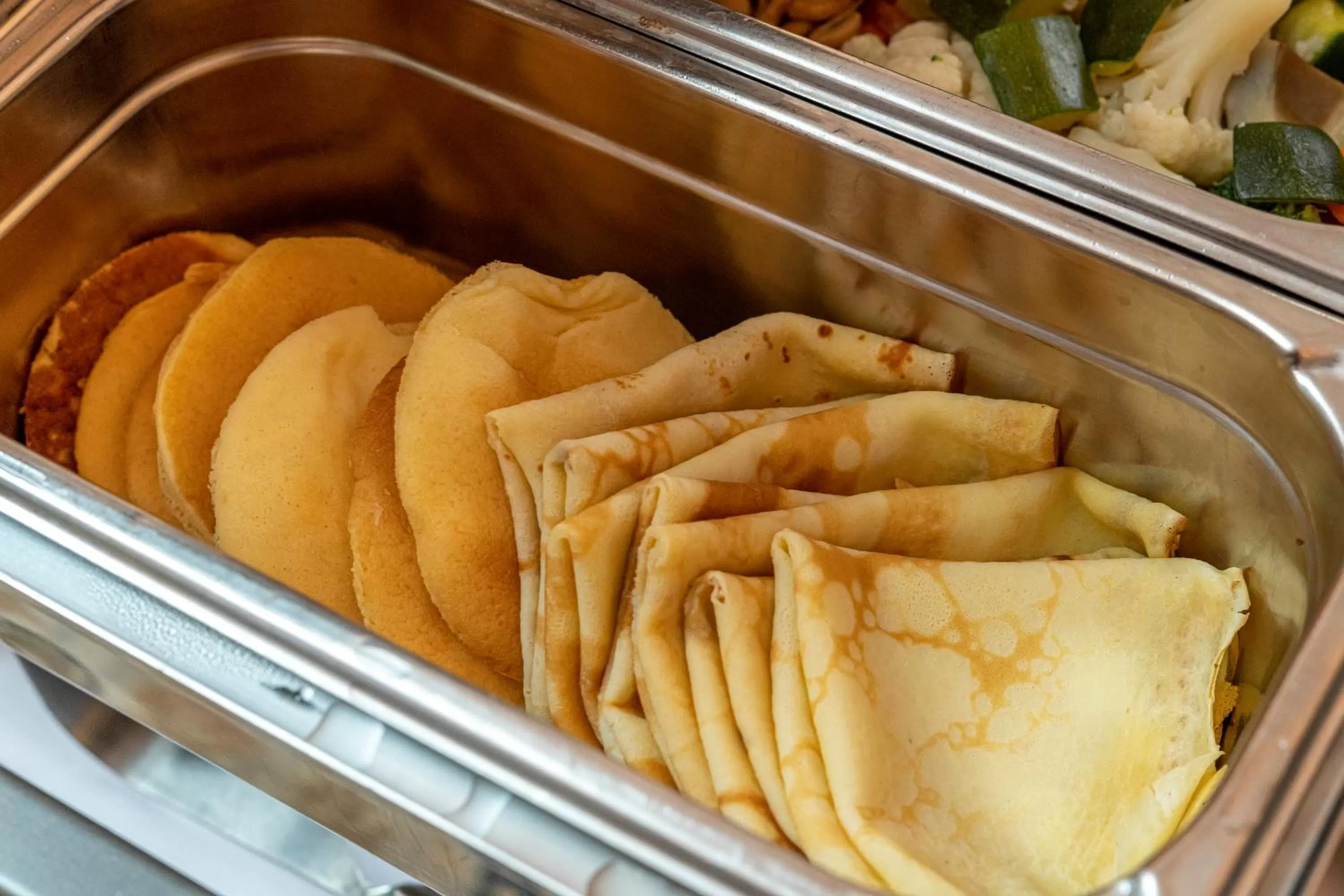 Buffet breakfast in Grand Hotel Cravat