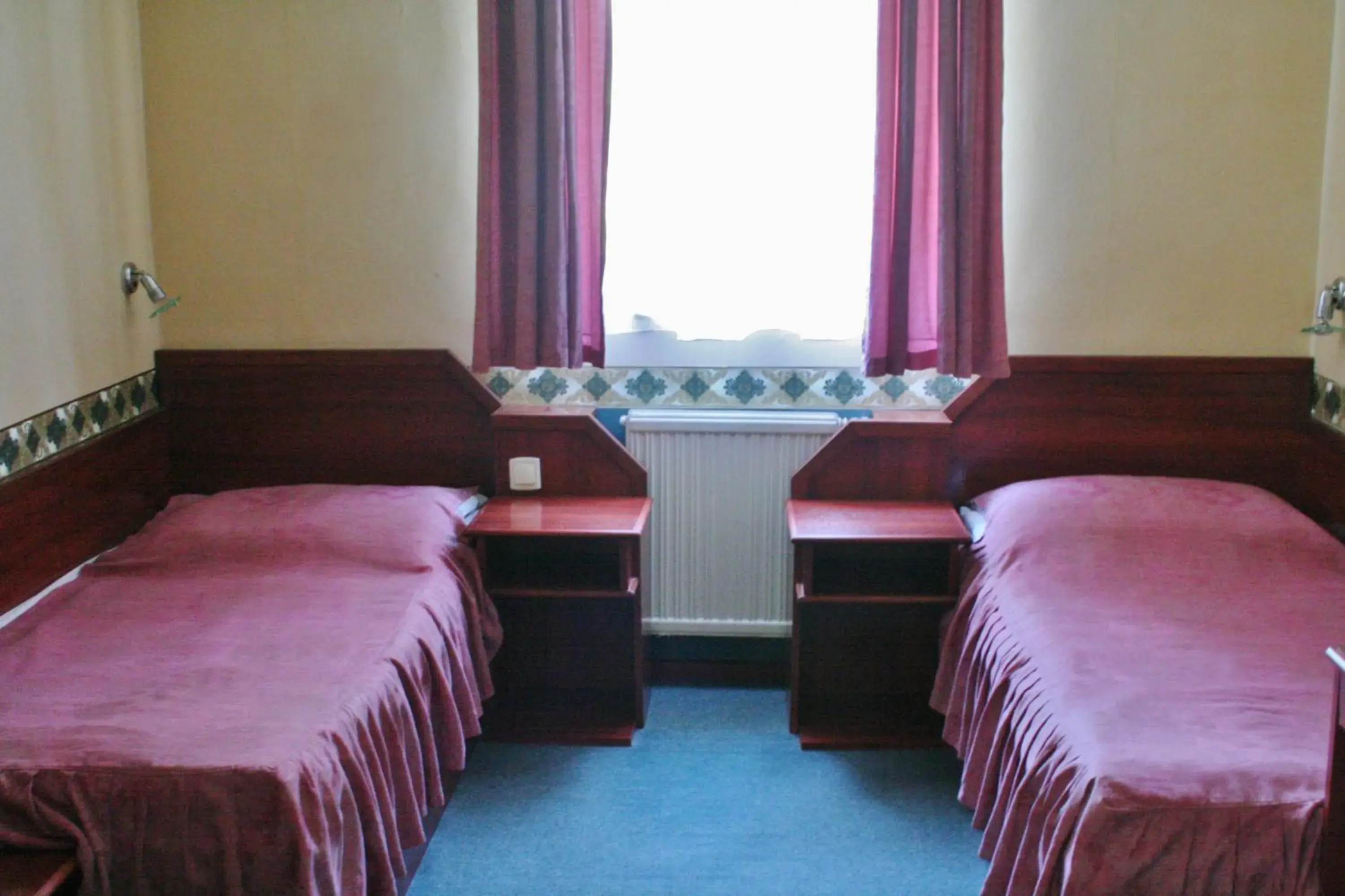 Standard Twin Room in Classic Hotel Standard Twin Room in Classic Hotel