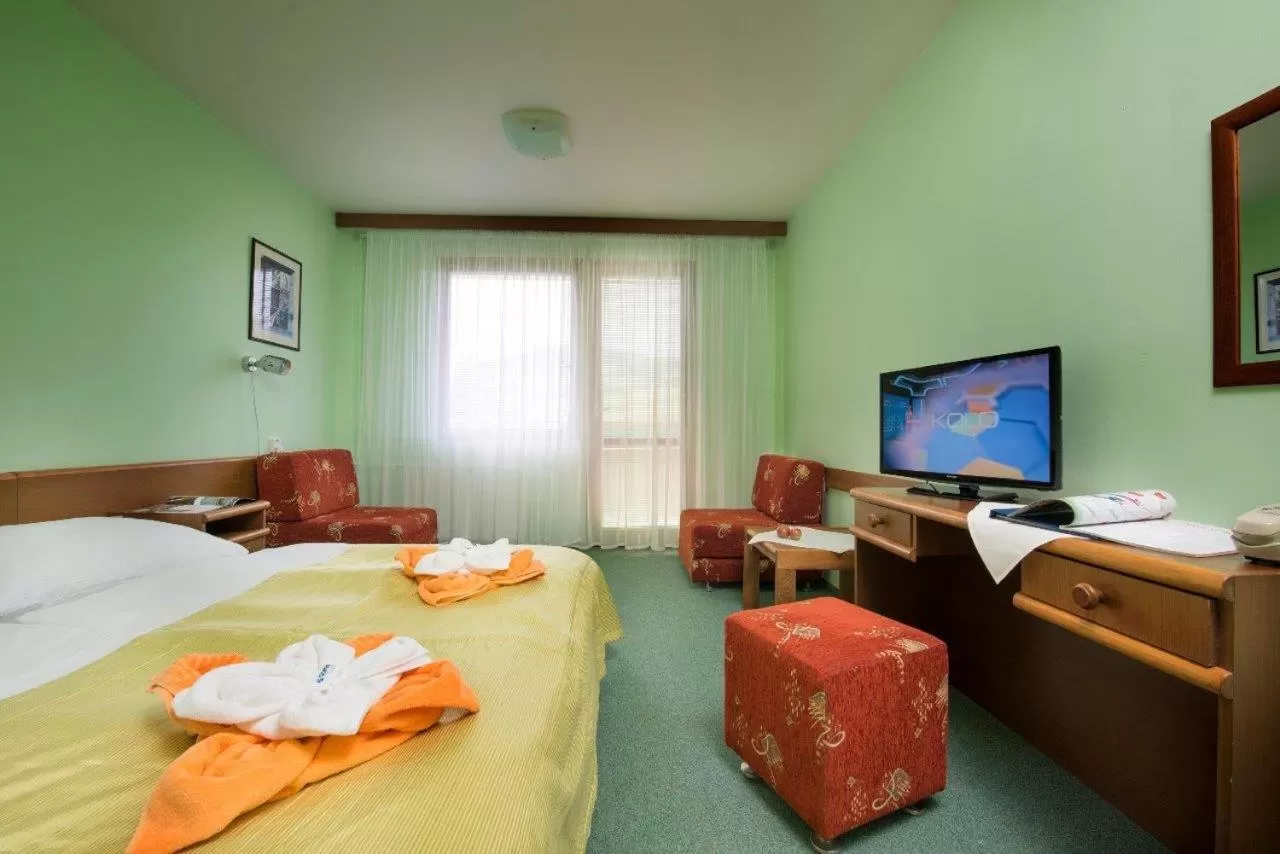 Bed in Hotel SOREA ĽUBOVŇA