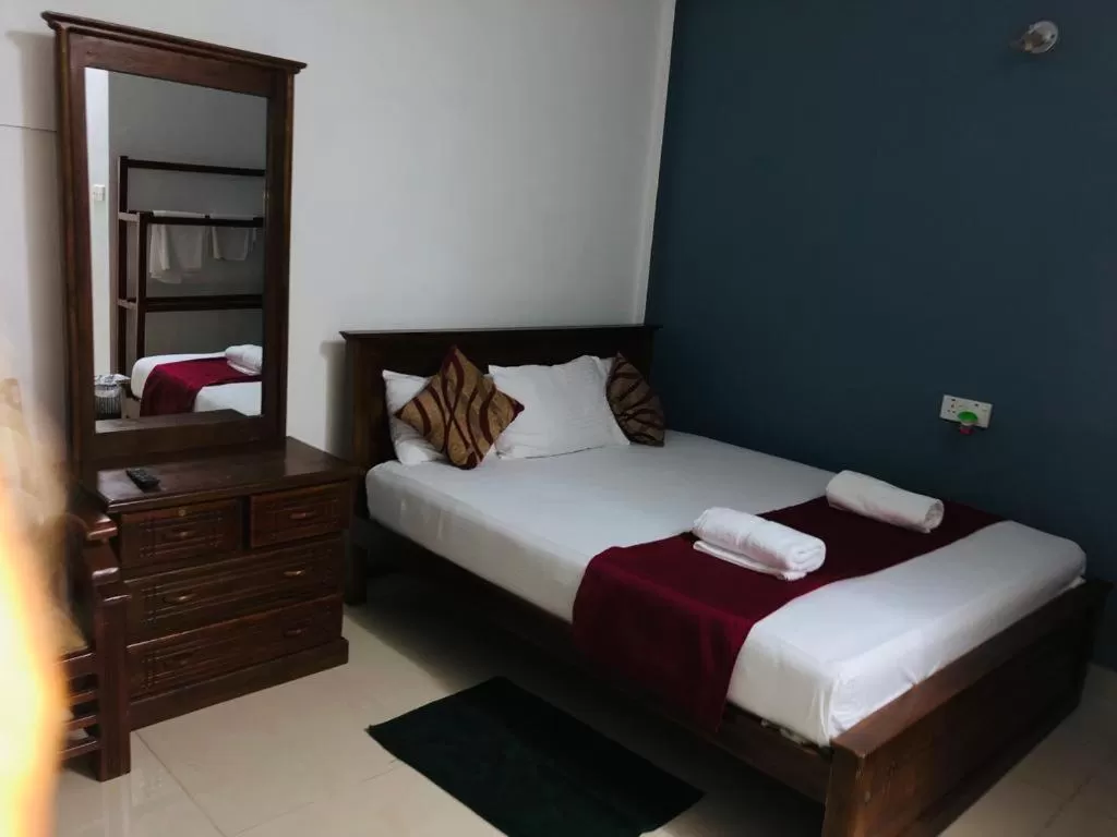 Bed in Yal's Town Inn