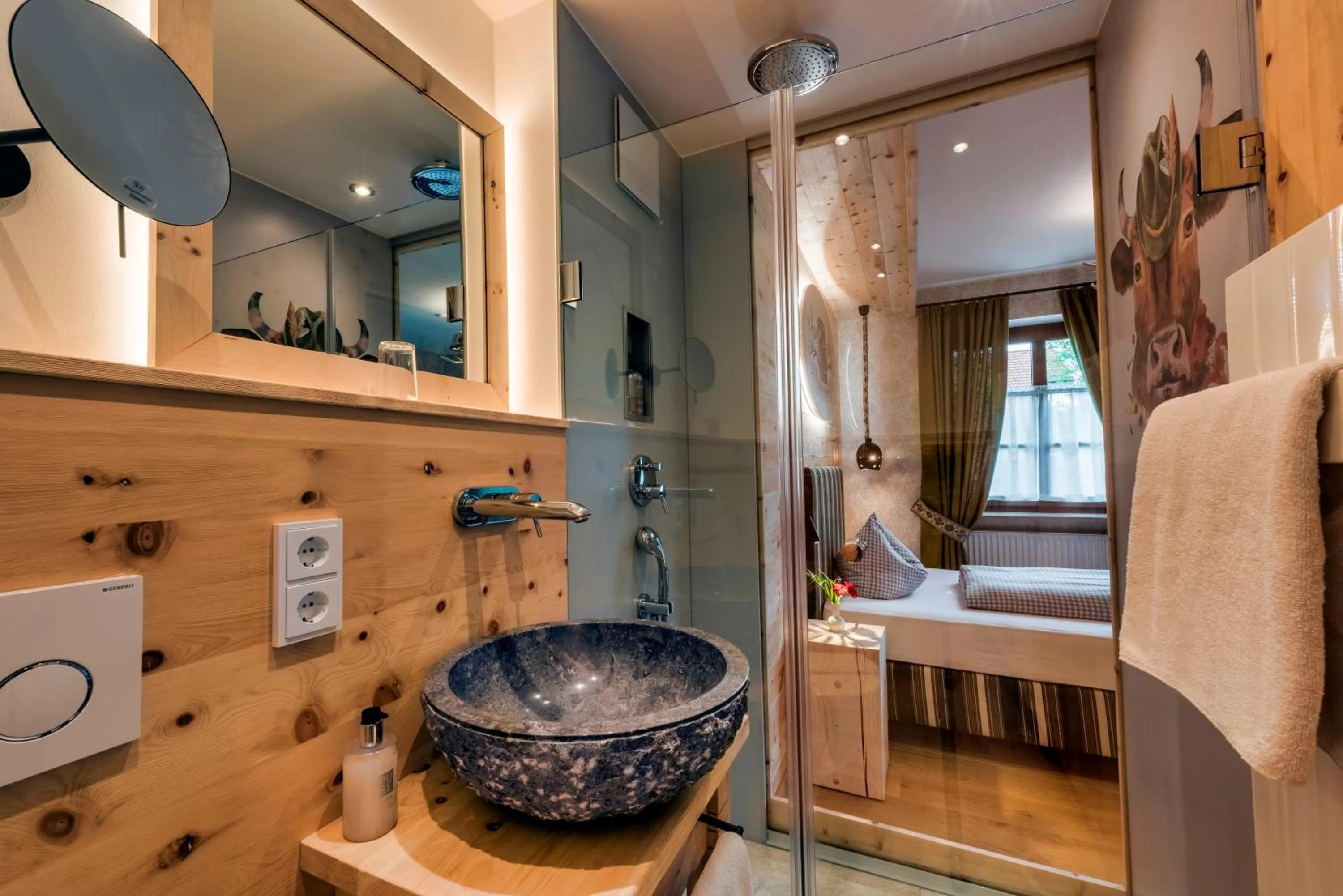 Bathroom in Hotel Schäfflerwirt