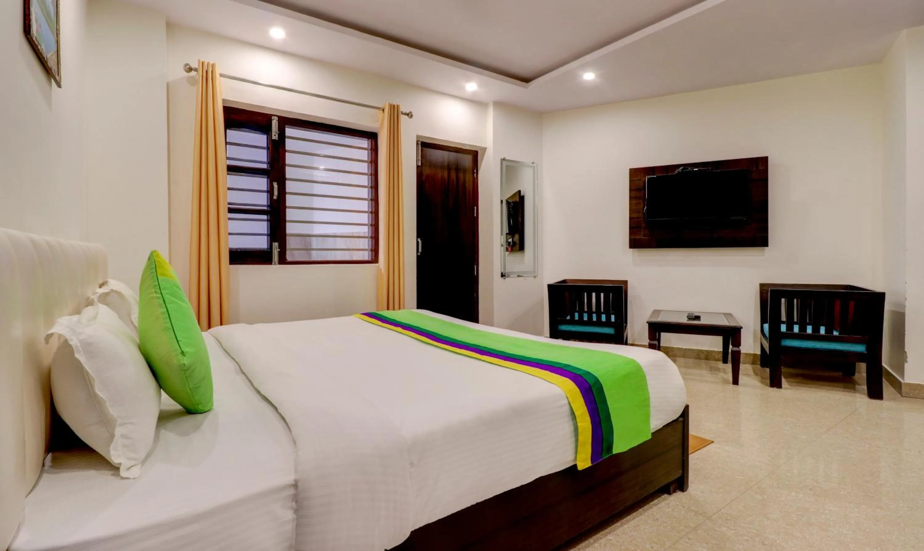 Bedroom, Bed in Itsy Hotels NV, Tapovan