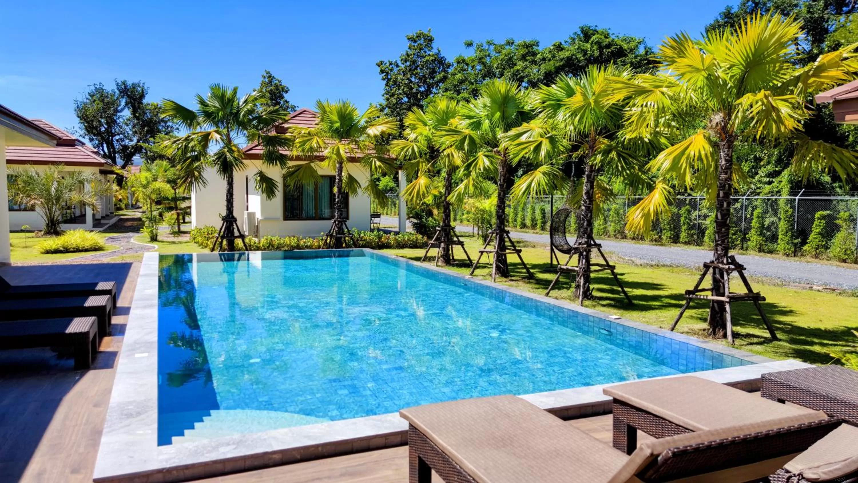 Balcony/Terrace in Isan Golf & Adventure Hotel