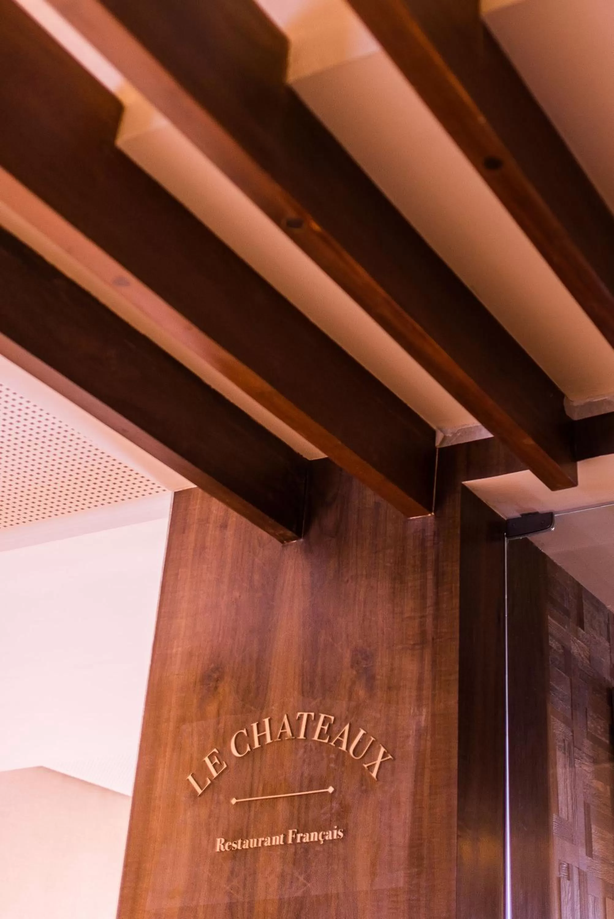 Vogal Luxury Beach Hotel & SPA