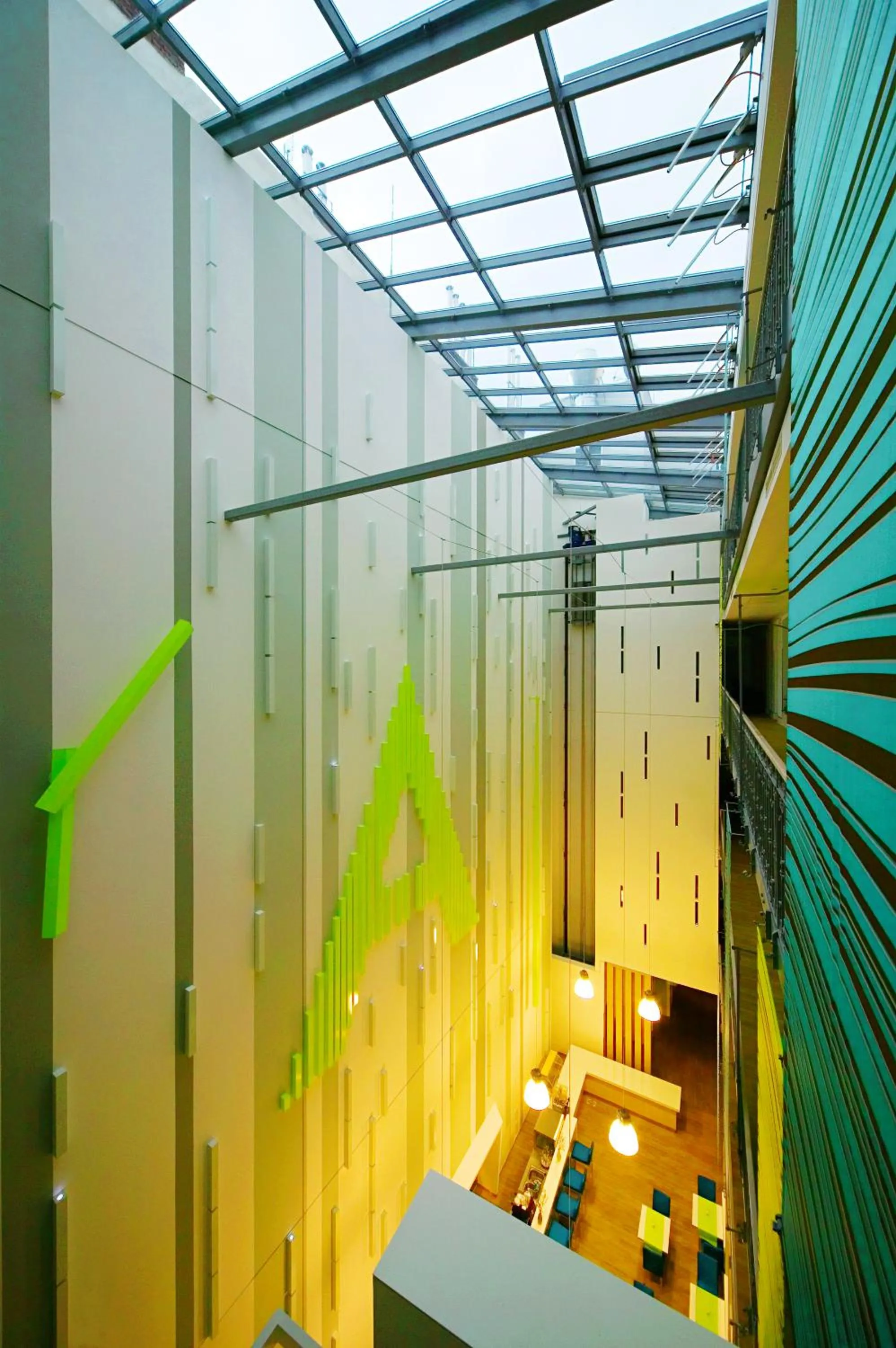 Restaurant/places to eat in Atrium Fashion Hotel