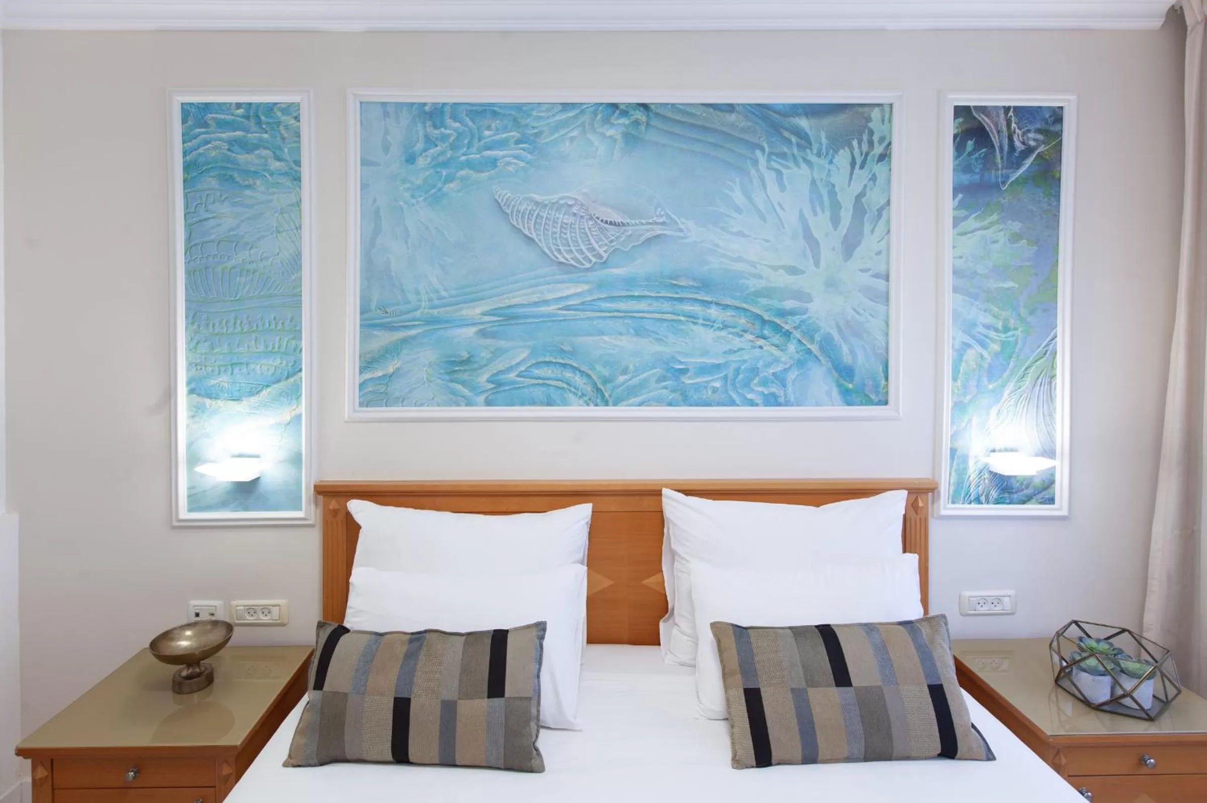 Bed in Armon Hayarkon Hotel