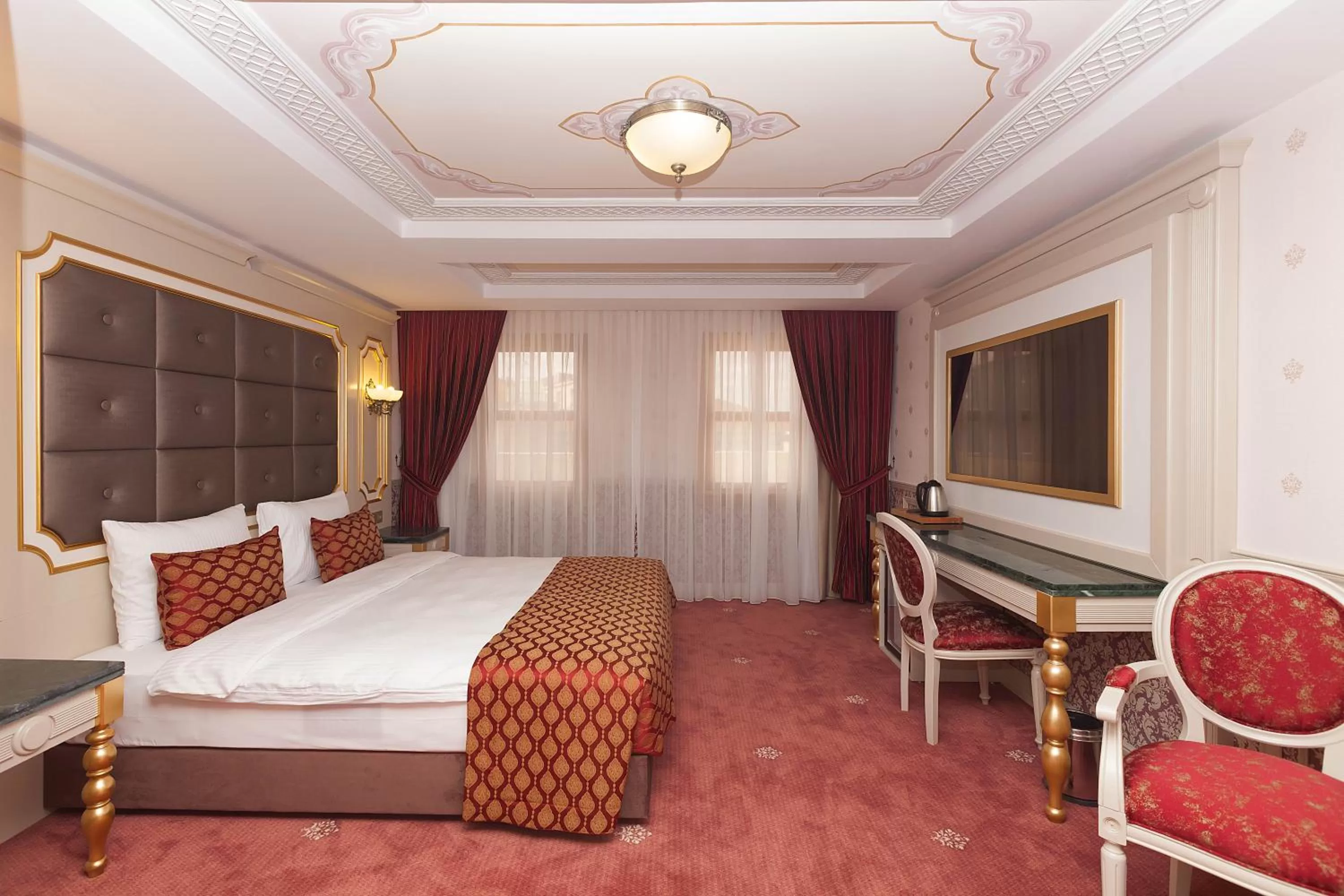 Photo of the whole room, Bed in Meserret Palace Hotel - Special Category