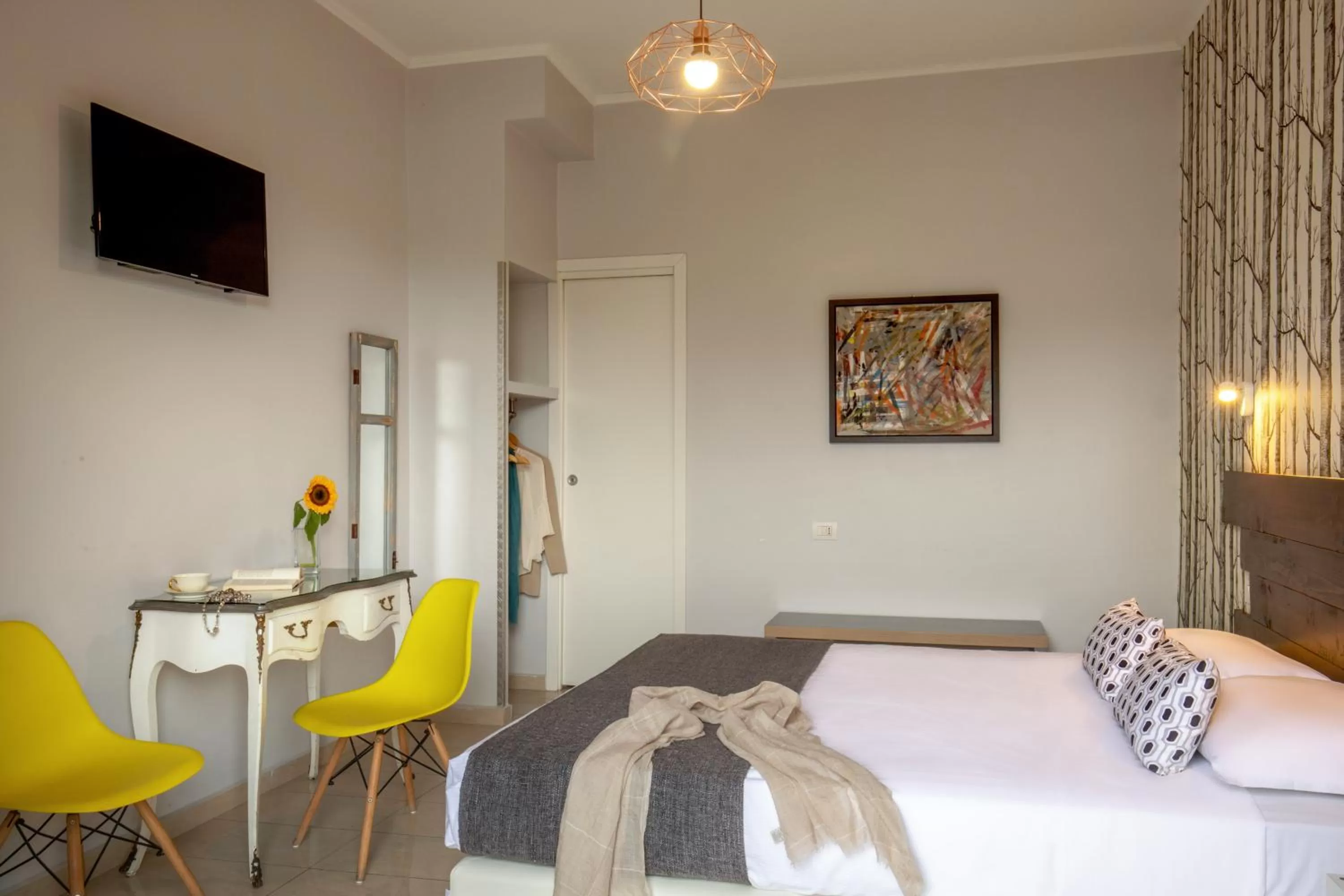 Bed in Urban Garden Hotel