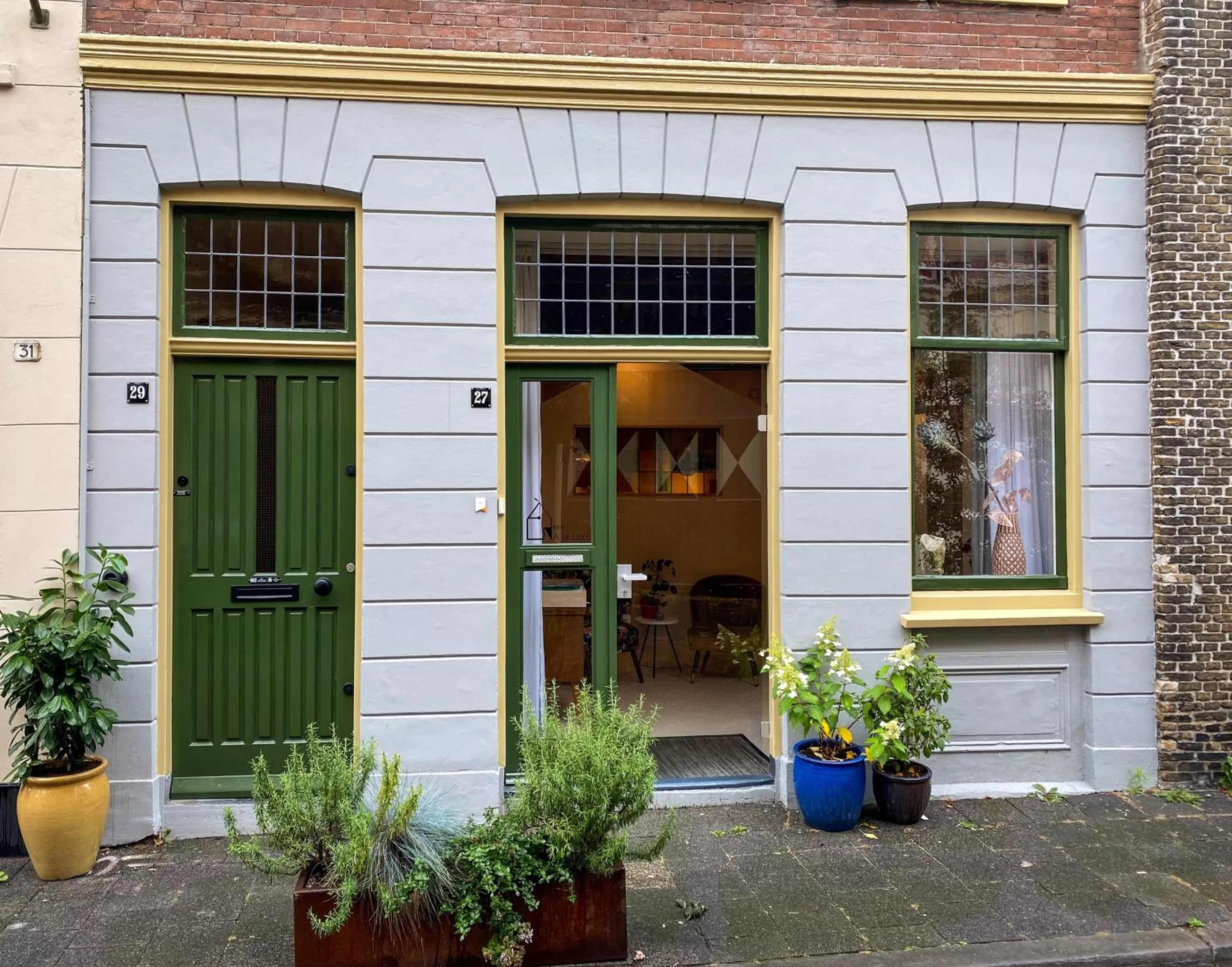 Facade/entrance in B&B À la Lon