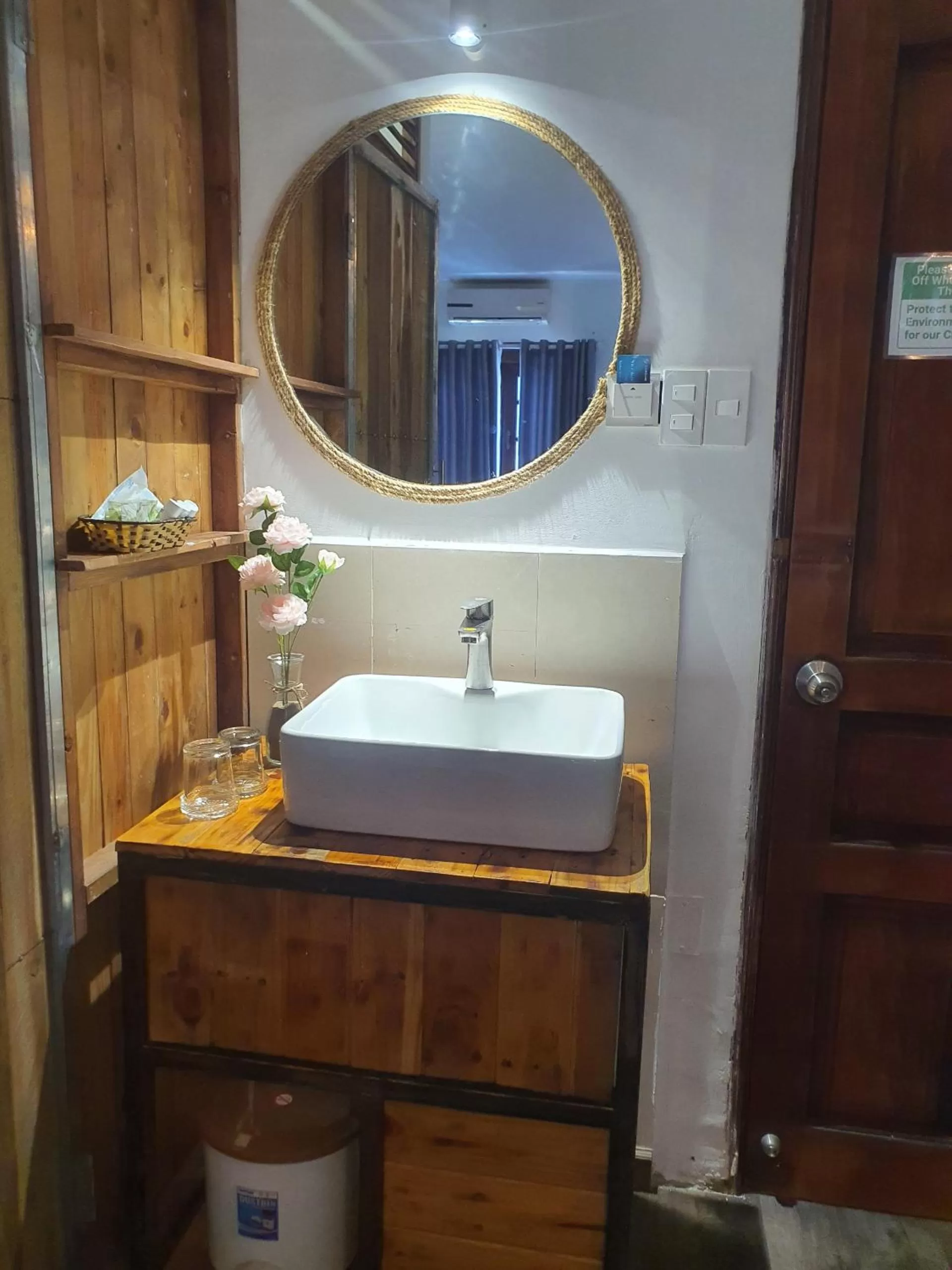 Bathroom in The 1- Tony saigon Hotel