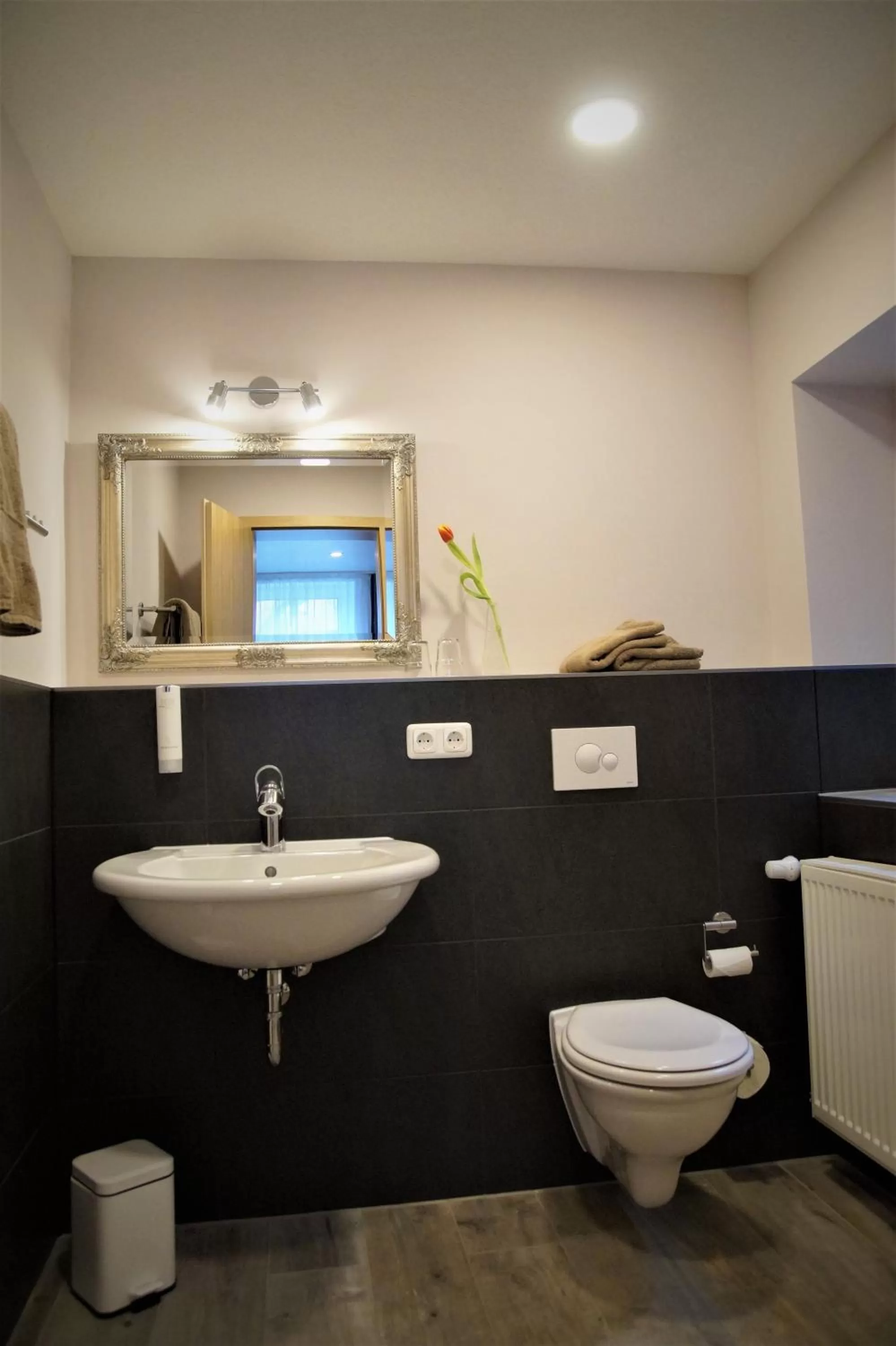 Photo of the whole room, Bathroom in Bei Meier`s zum weißen Roß