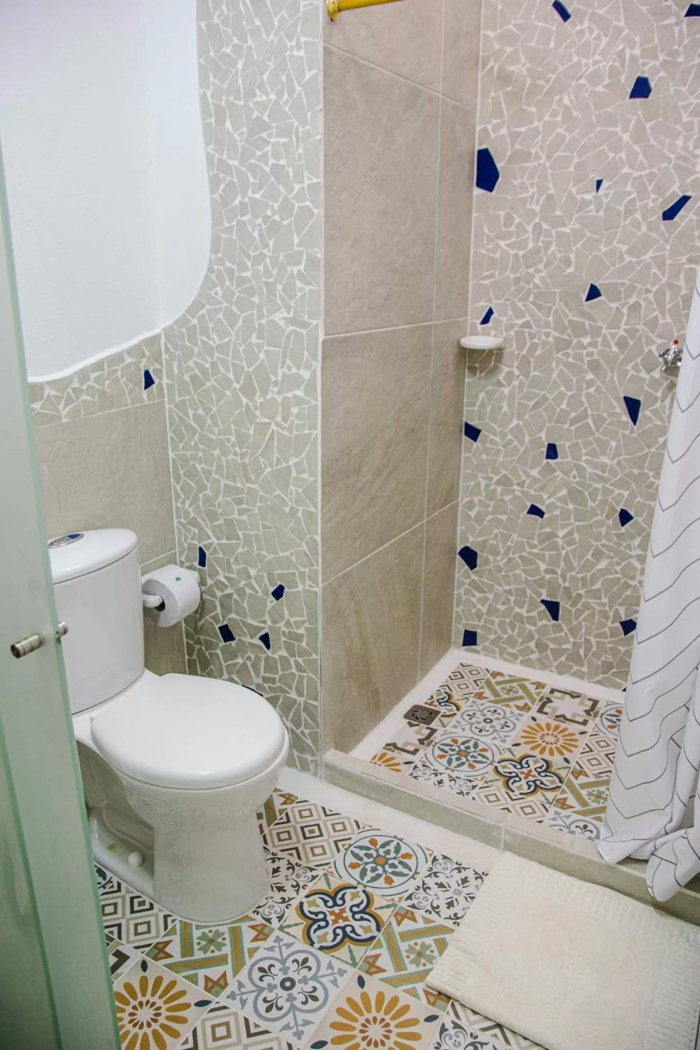 Bathroom in El Despertar Hotel