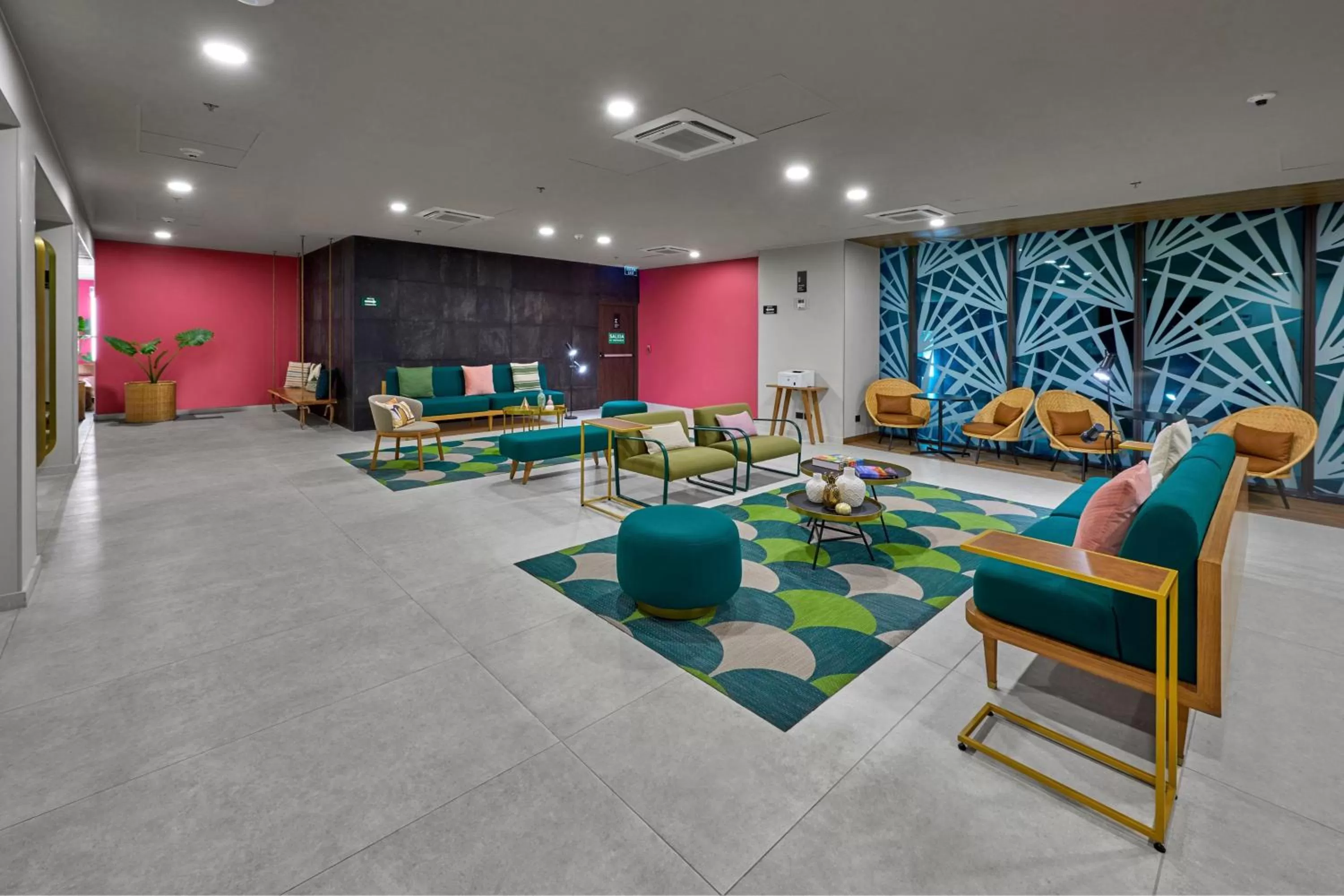 Lobby or reception in City Express Plus by Marriott Merida