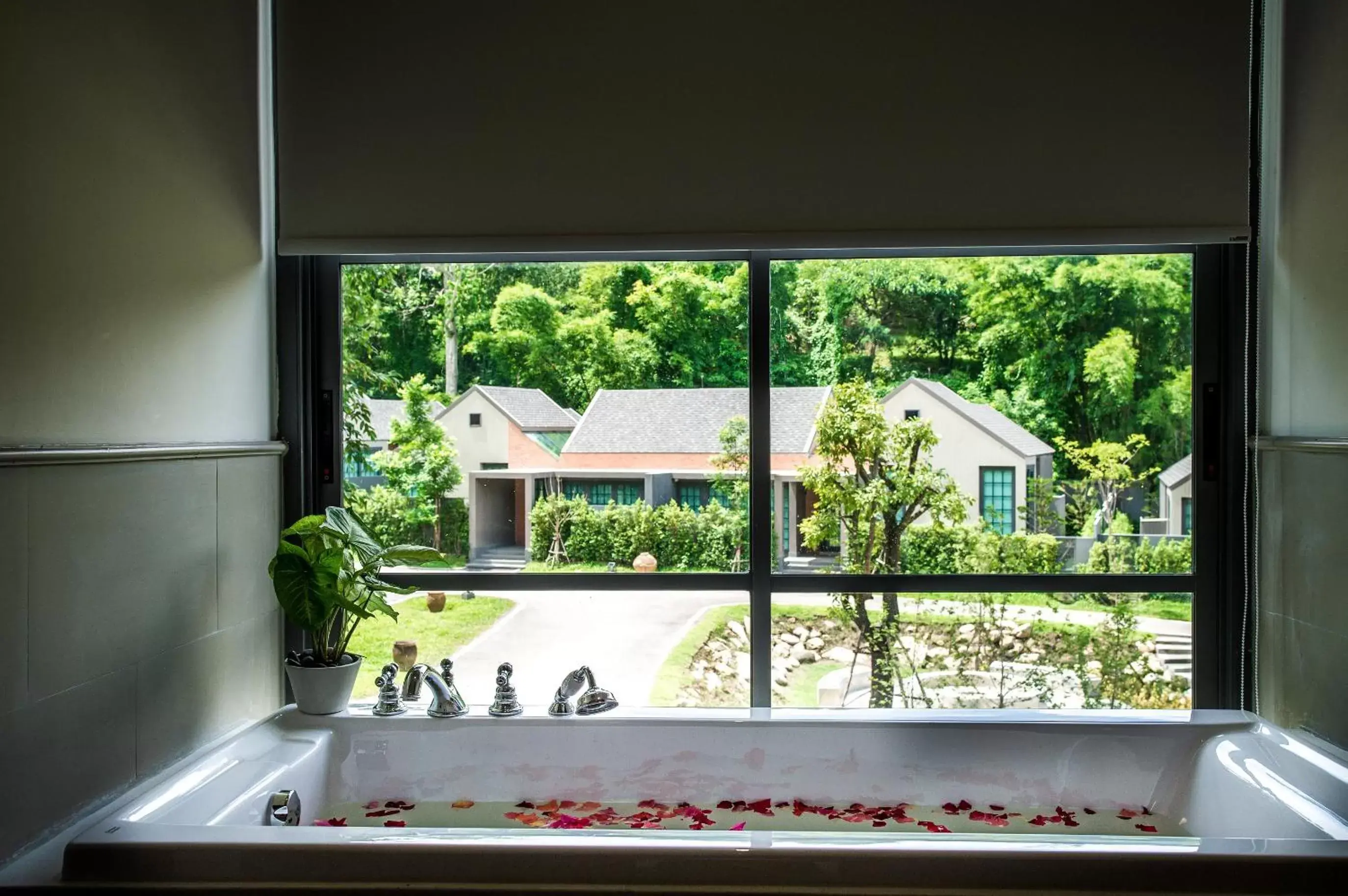 Executive Horizon in Flora Creek Chiang Mai Executive Horizon in Flora Creek Chiang Mai