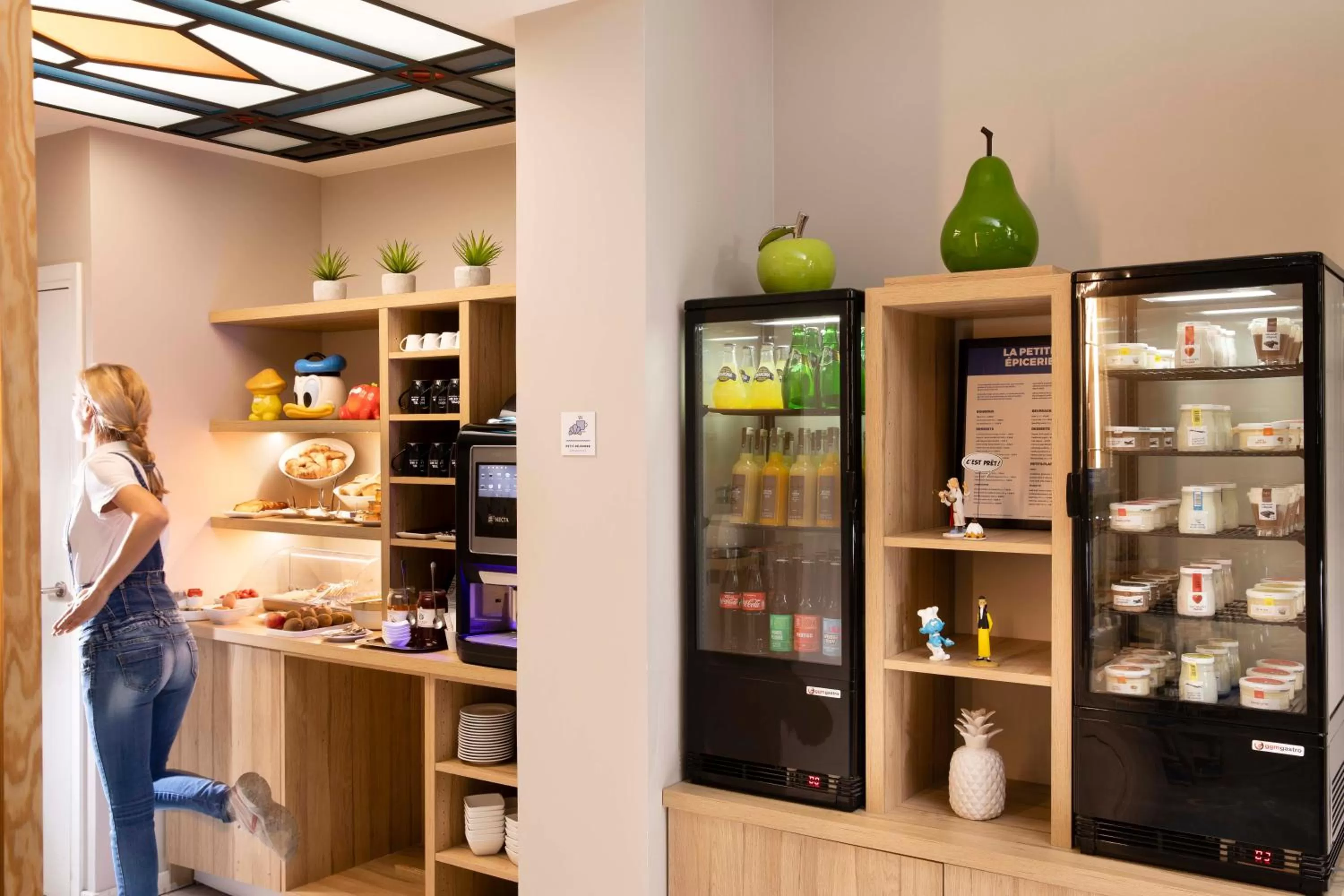 Food and drinks in Hotel Locomo - Gare de Lyon Bastille