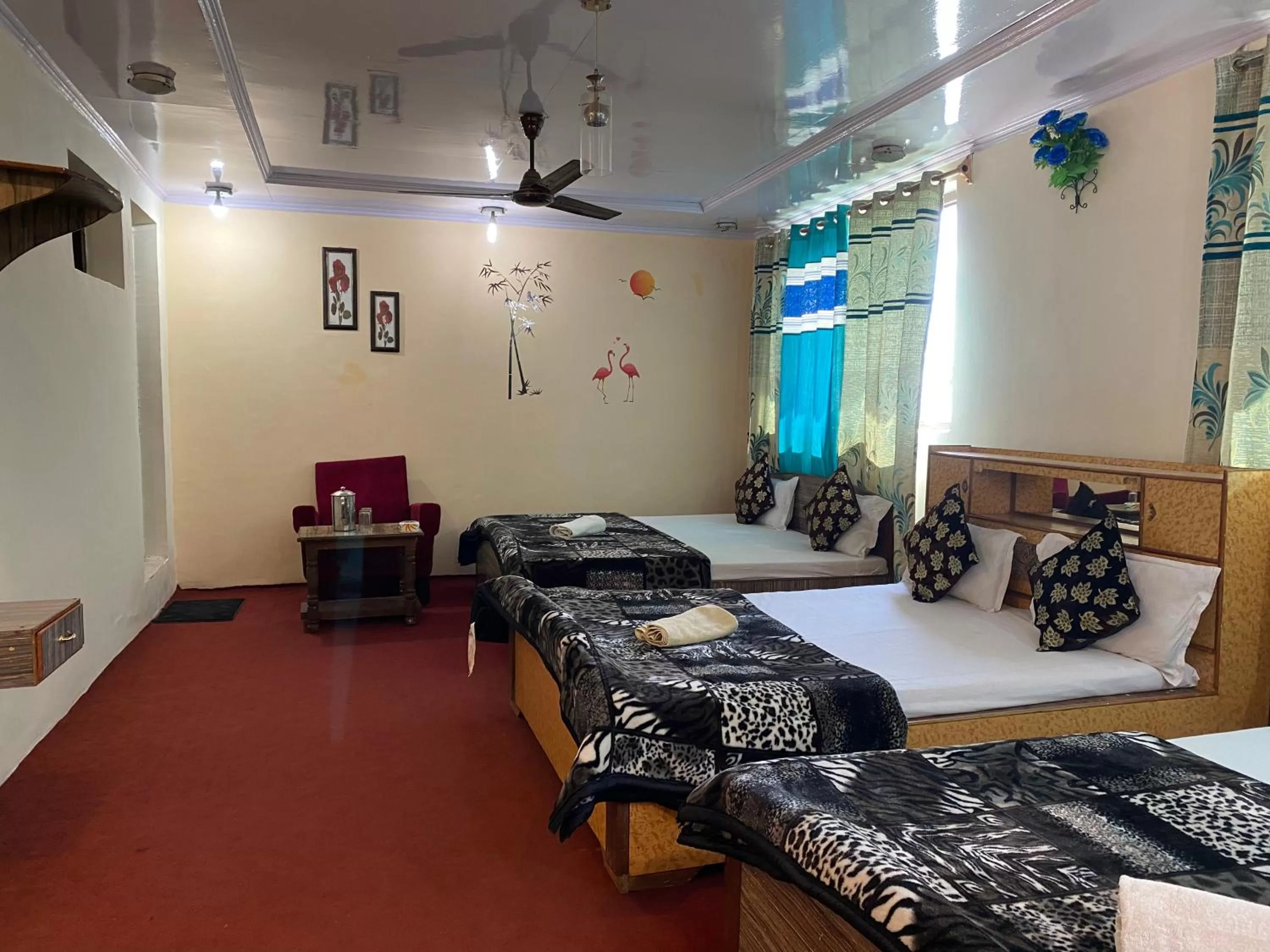 Bed in Hotel Young Mamta