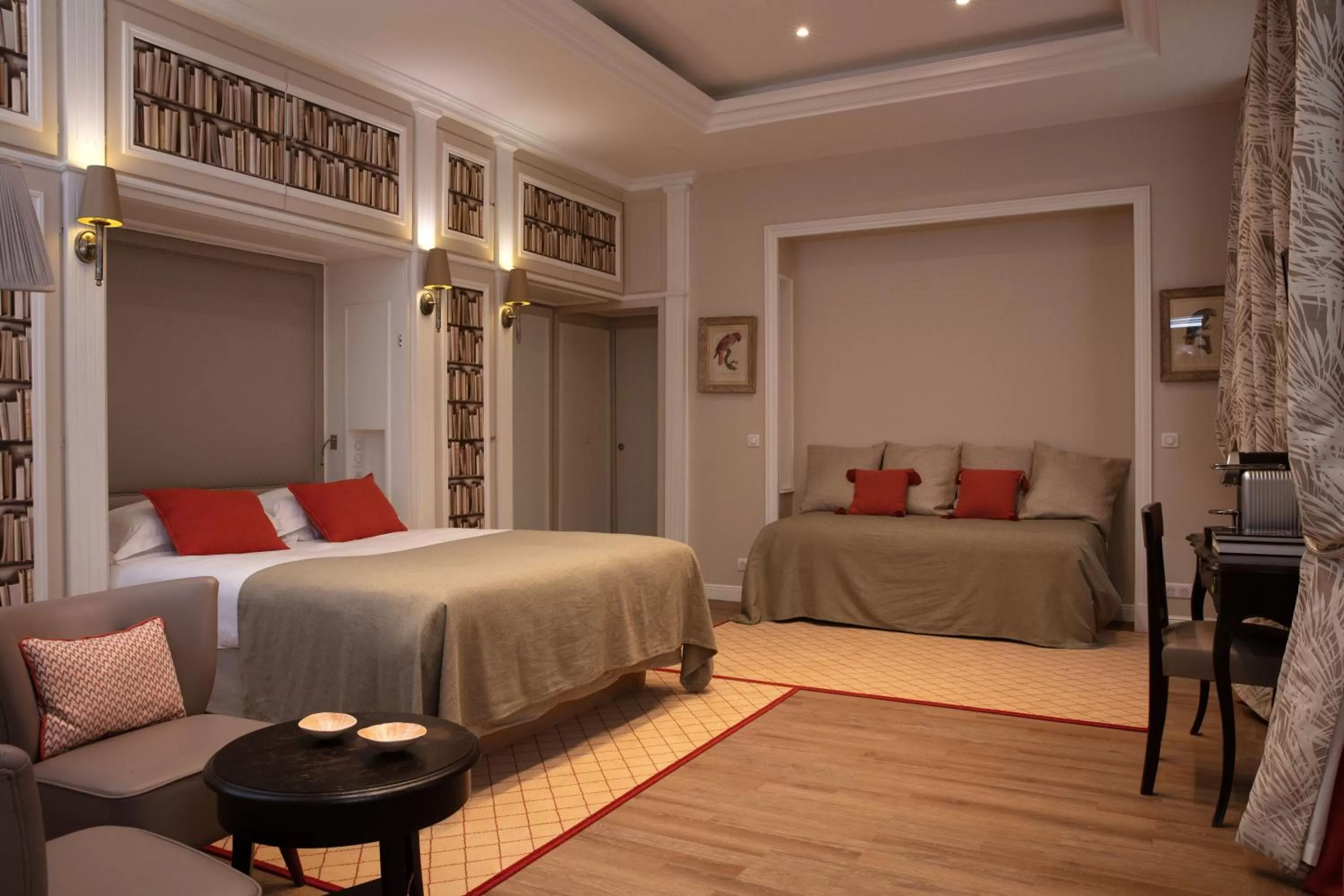 Photo of the whole room, Bed in Hôtel Serotel Lutèce