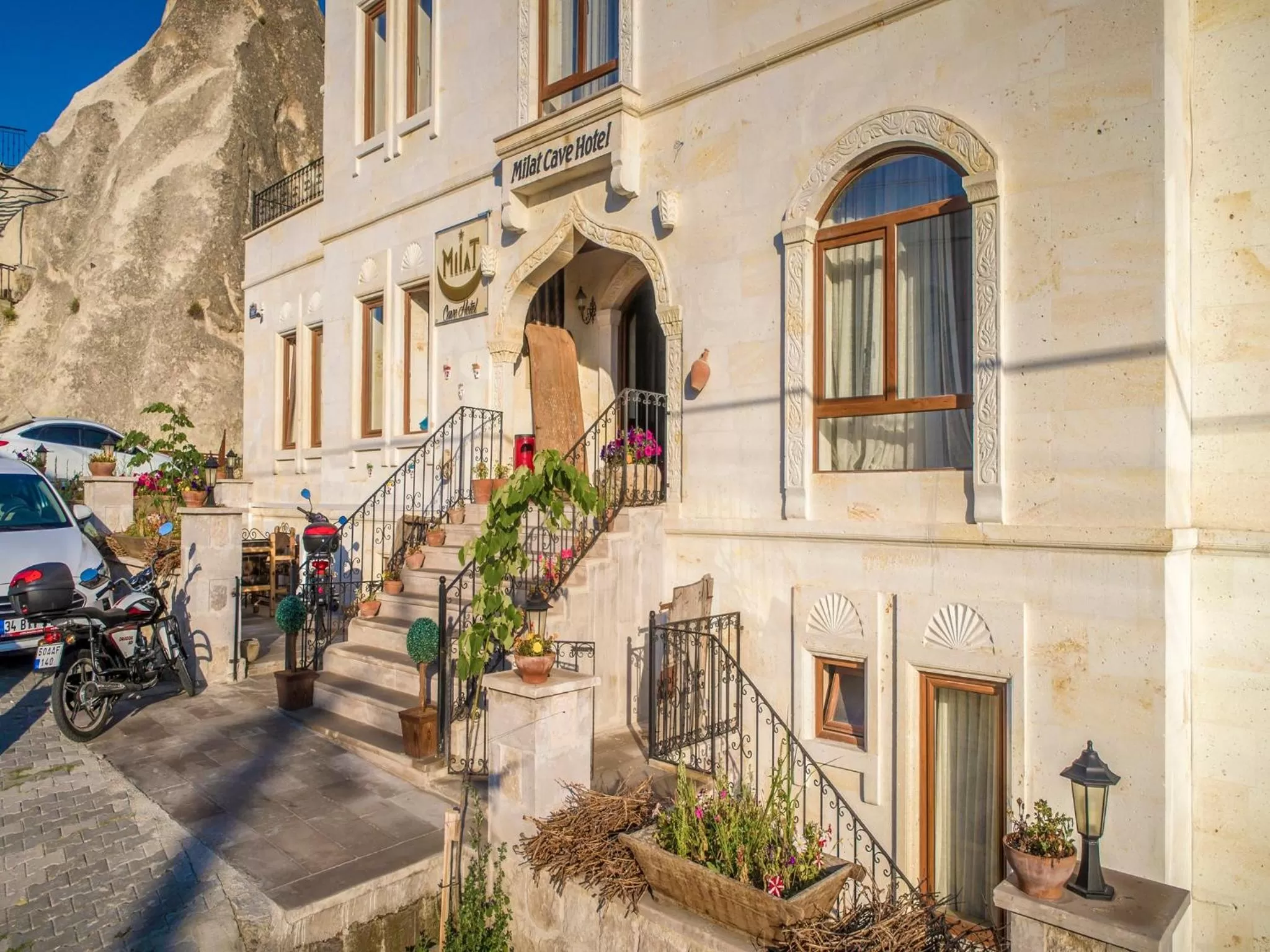 Facade/entrance in Milat Cave Hotel