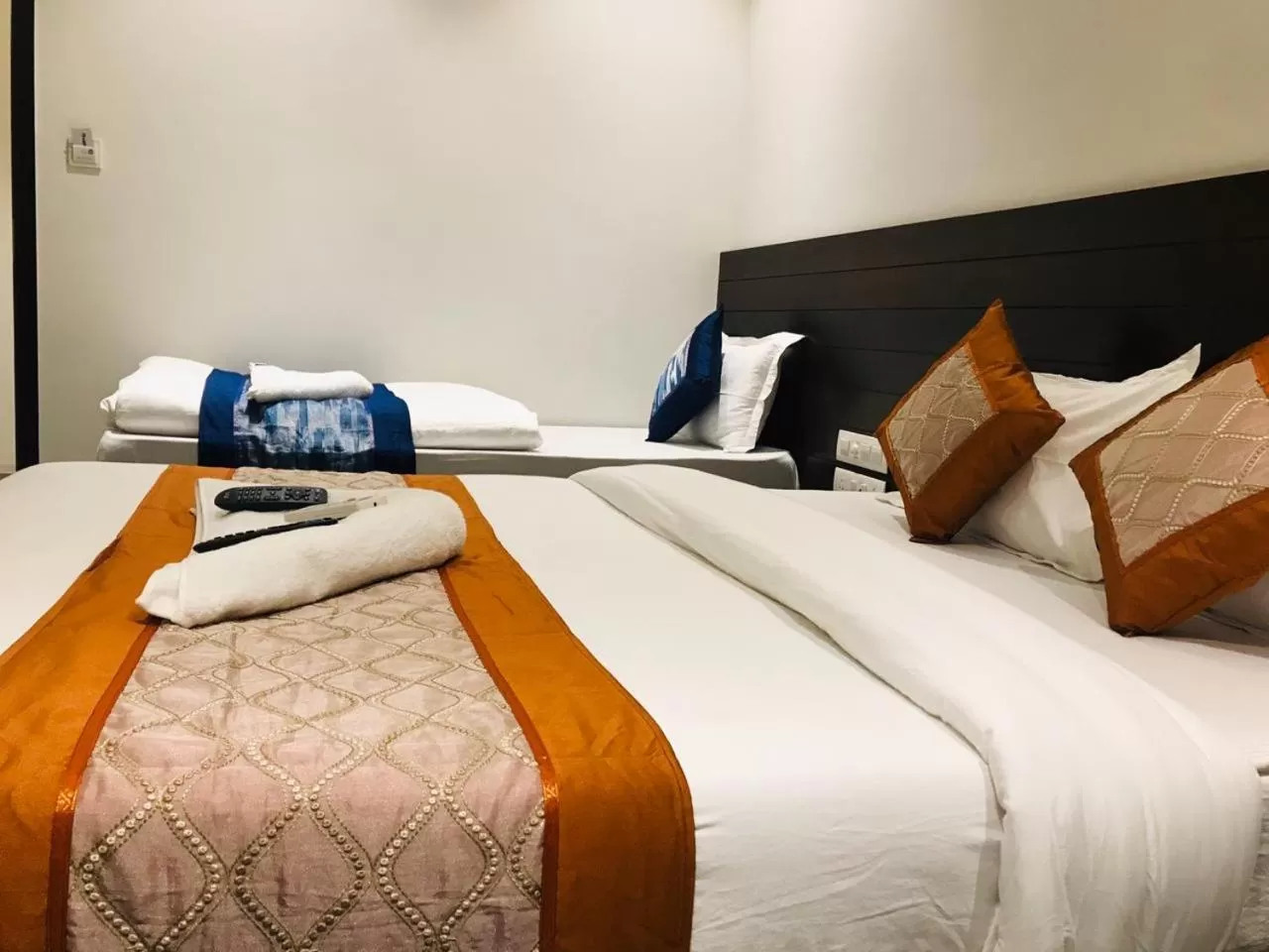 Bed in Hotel Flora Suites - Fort