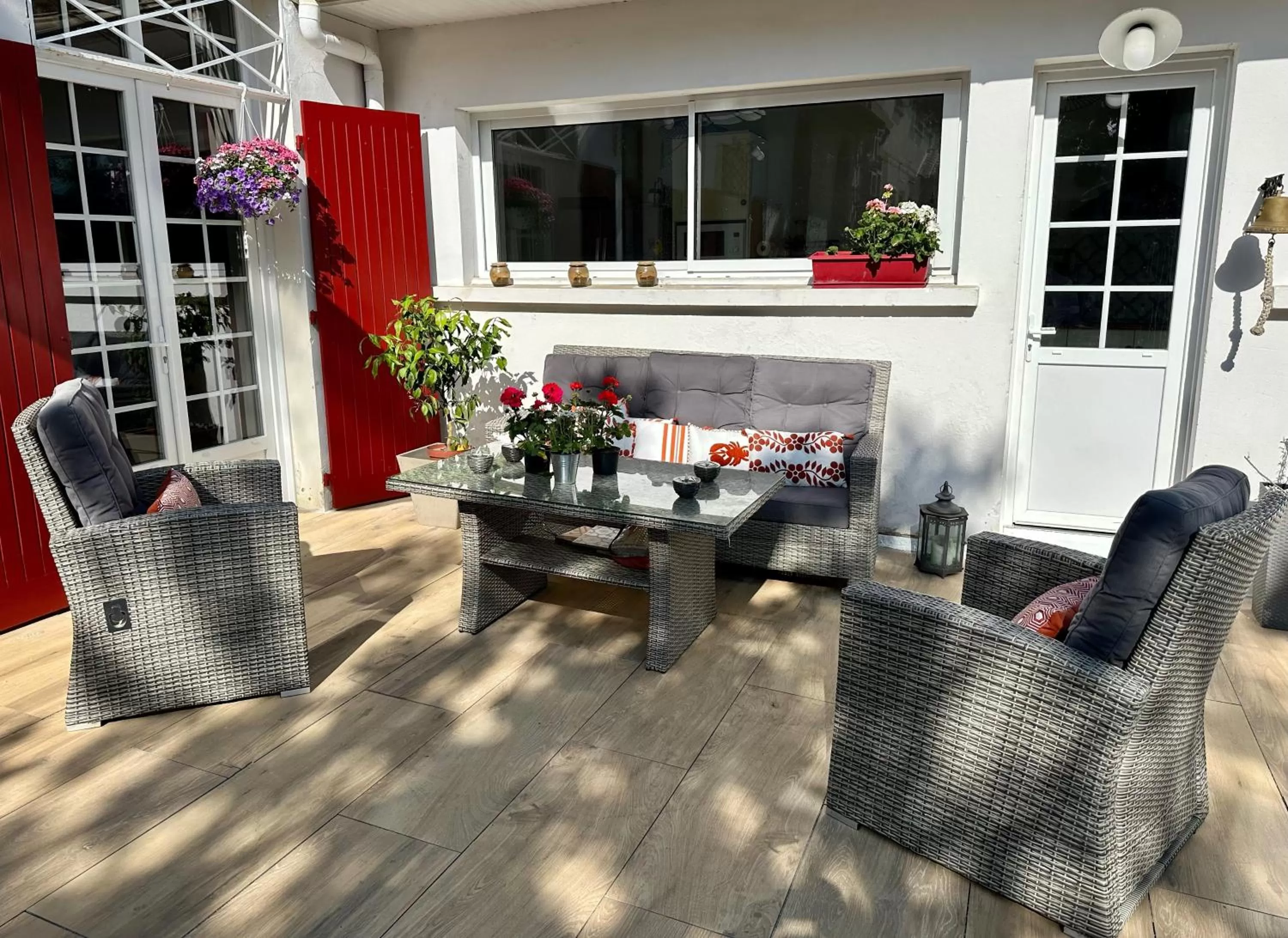 Property building in La Maison Florence