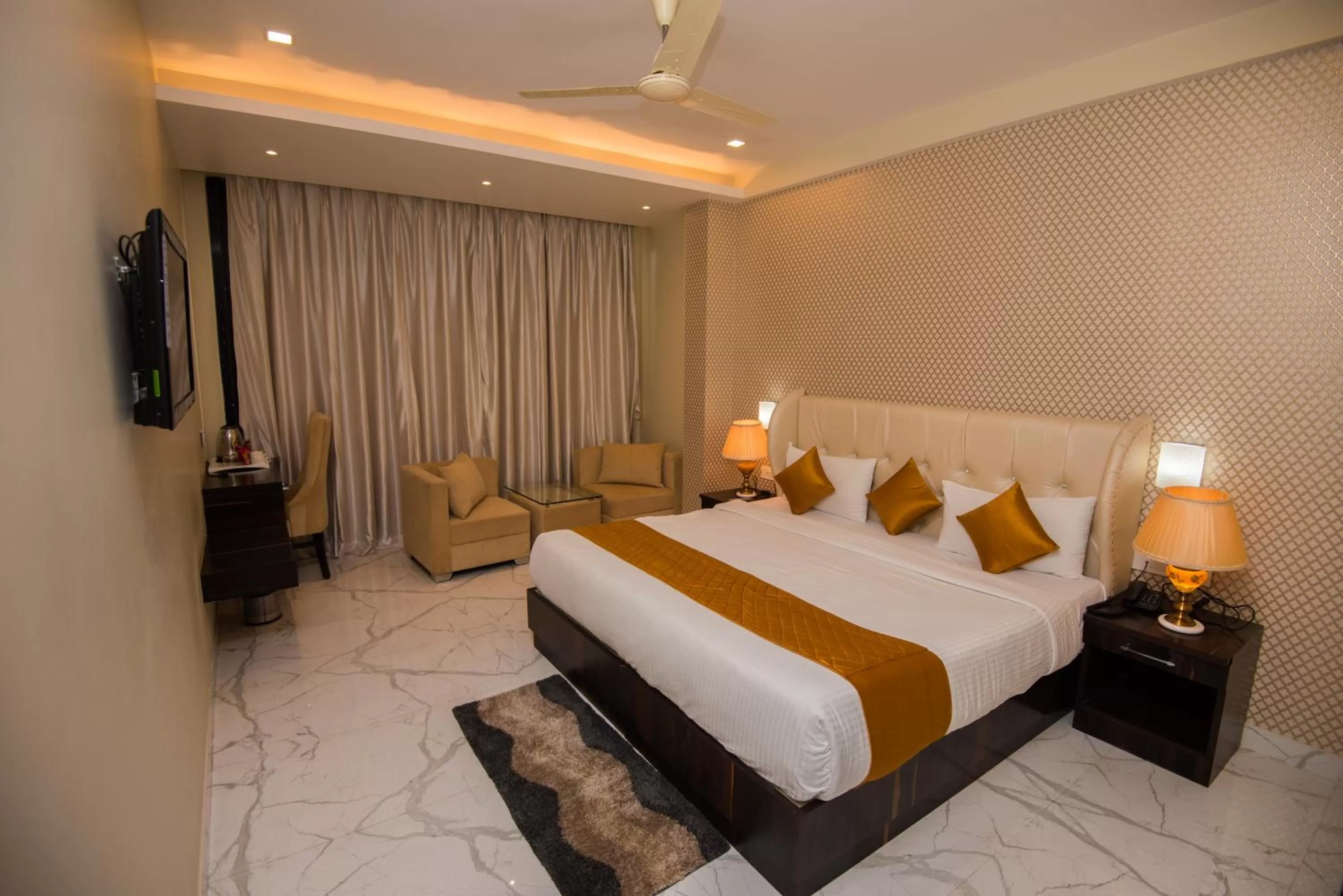 Bedroom, Bed in Hotel Heritage Inn at Assi Ghat