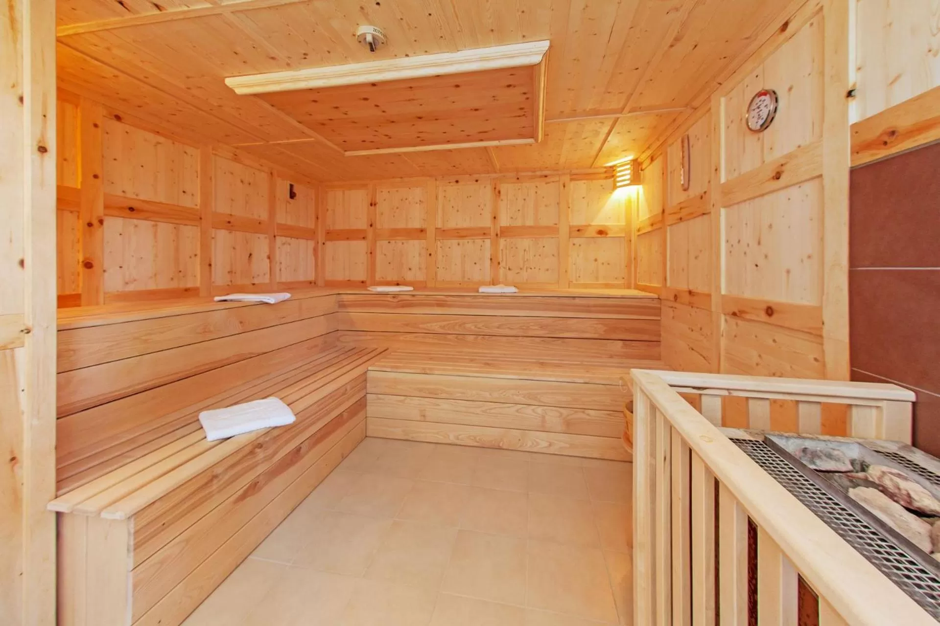 Sauna in Appartementhaus Dachsteinblick