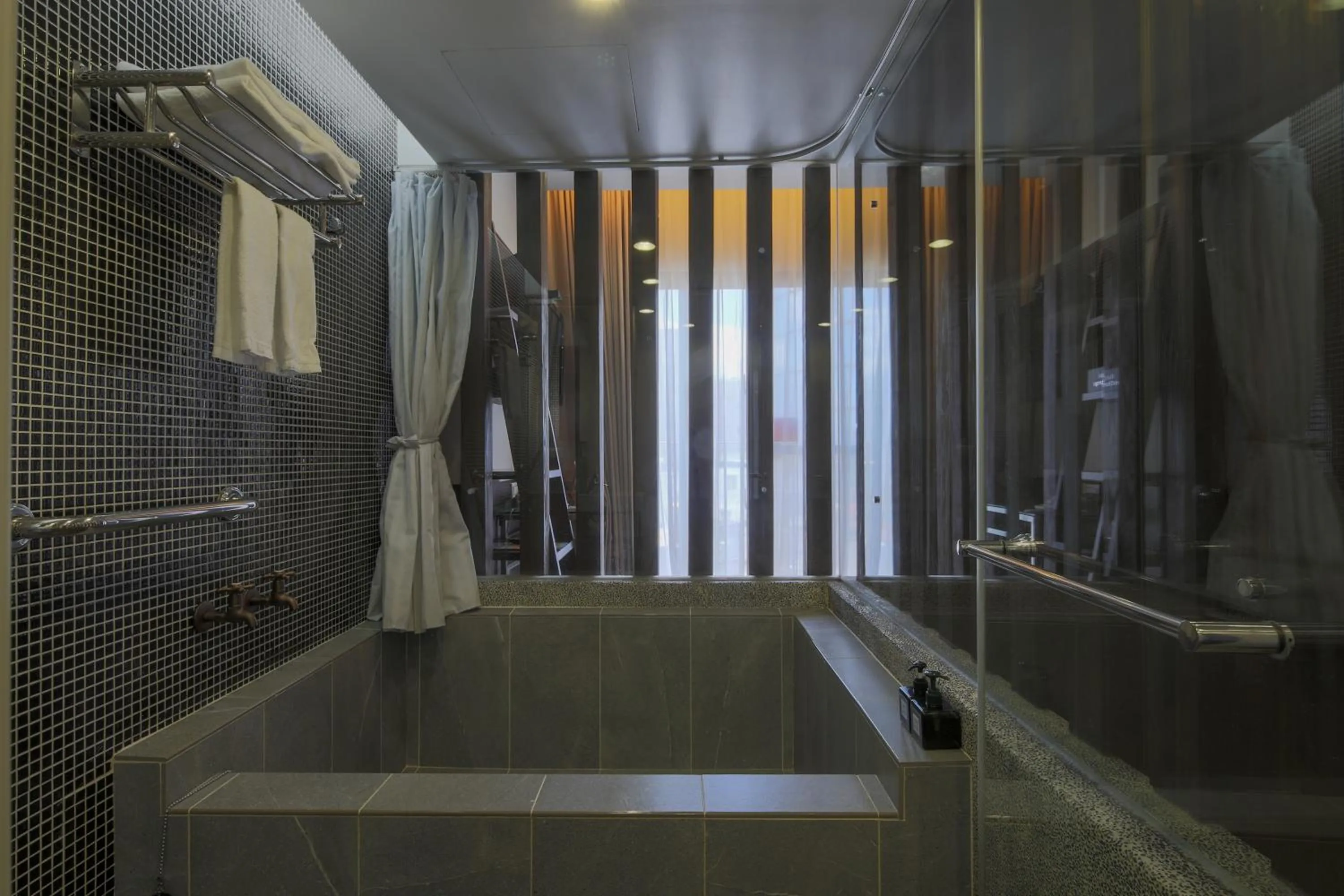 Bath in Hotel Les Champs Hualien