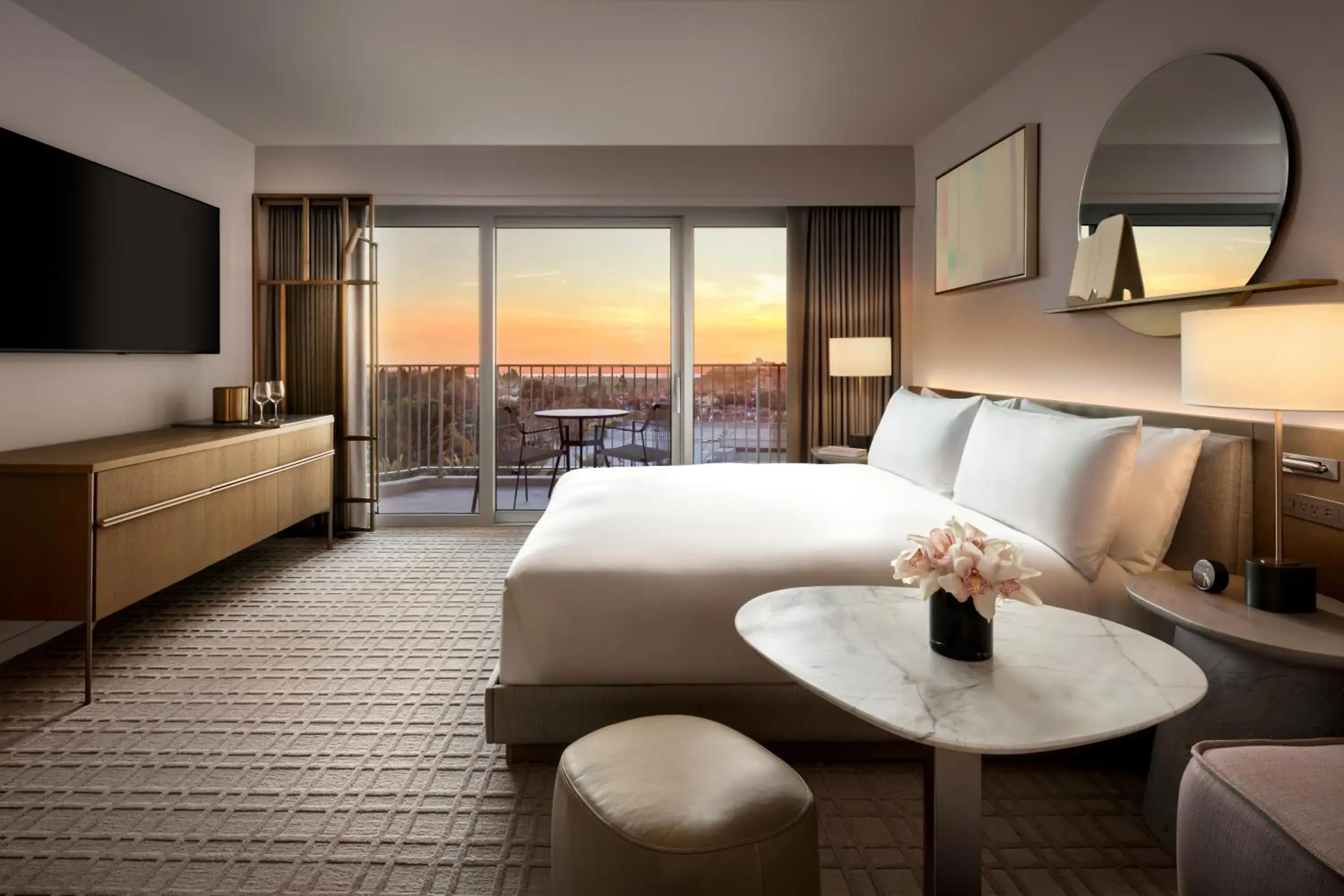 Signature King Room with Balcony and Sofa in Fairmont Century Plaza Los Angeles at Beverly Hills Signature King Room with Balcony and Sofa in Fairmont Century Plaza Los Angeles at Beverly Hills