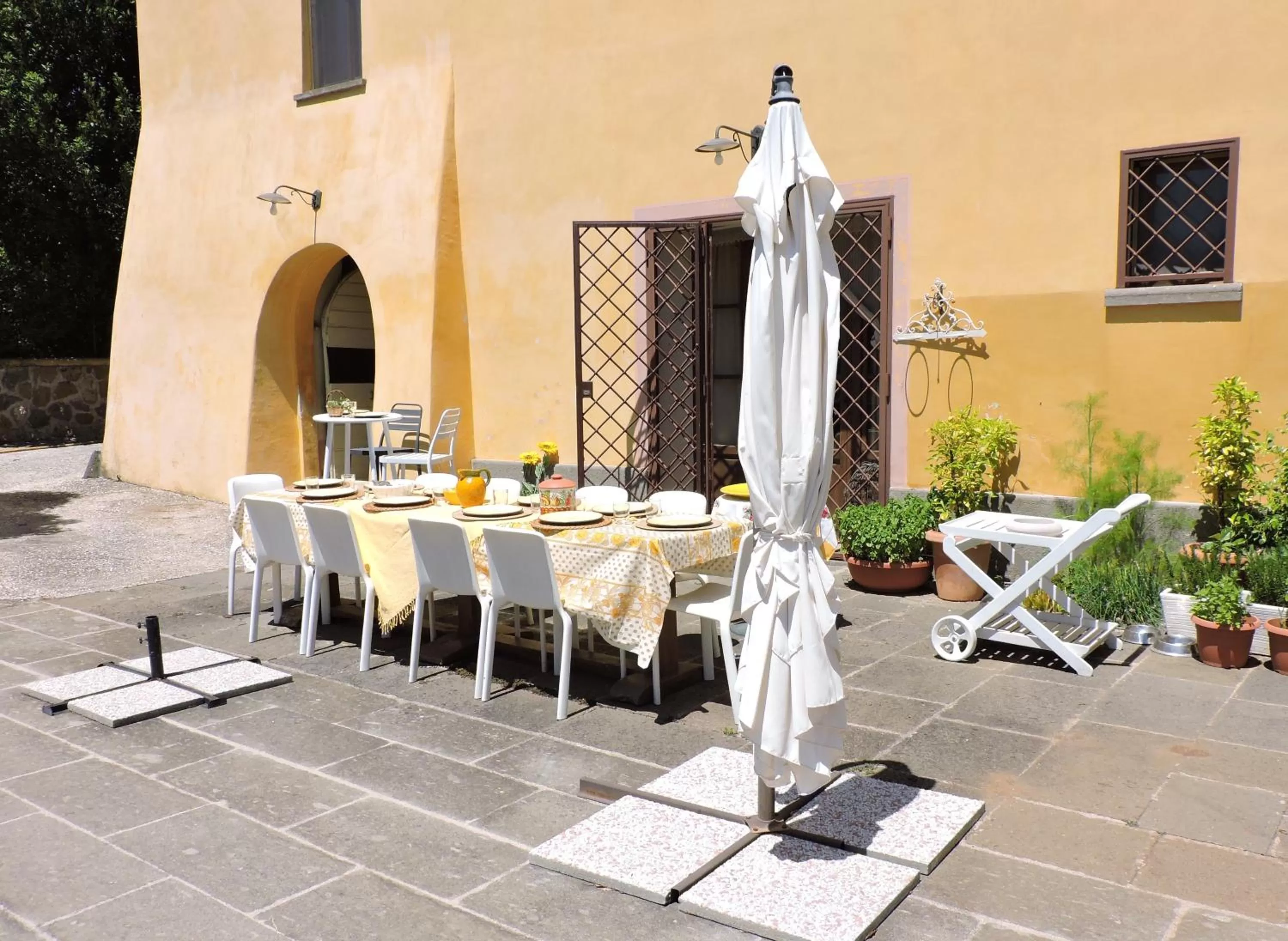 Patio in Casale Fedele Relax B&B Vicino al Borgo