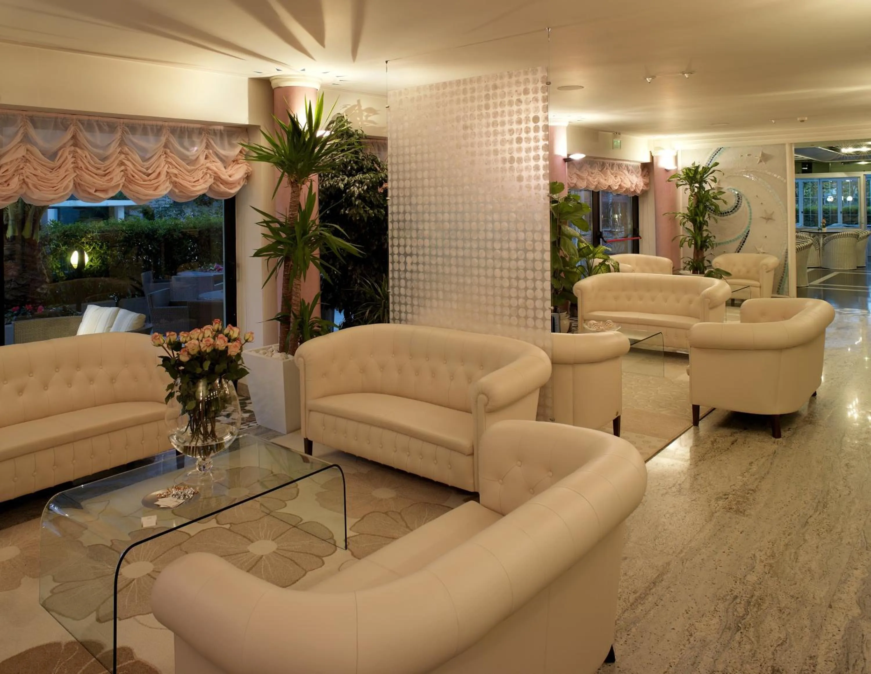 Lobby or reception in Hotel Feldberg