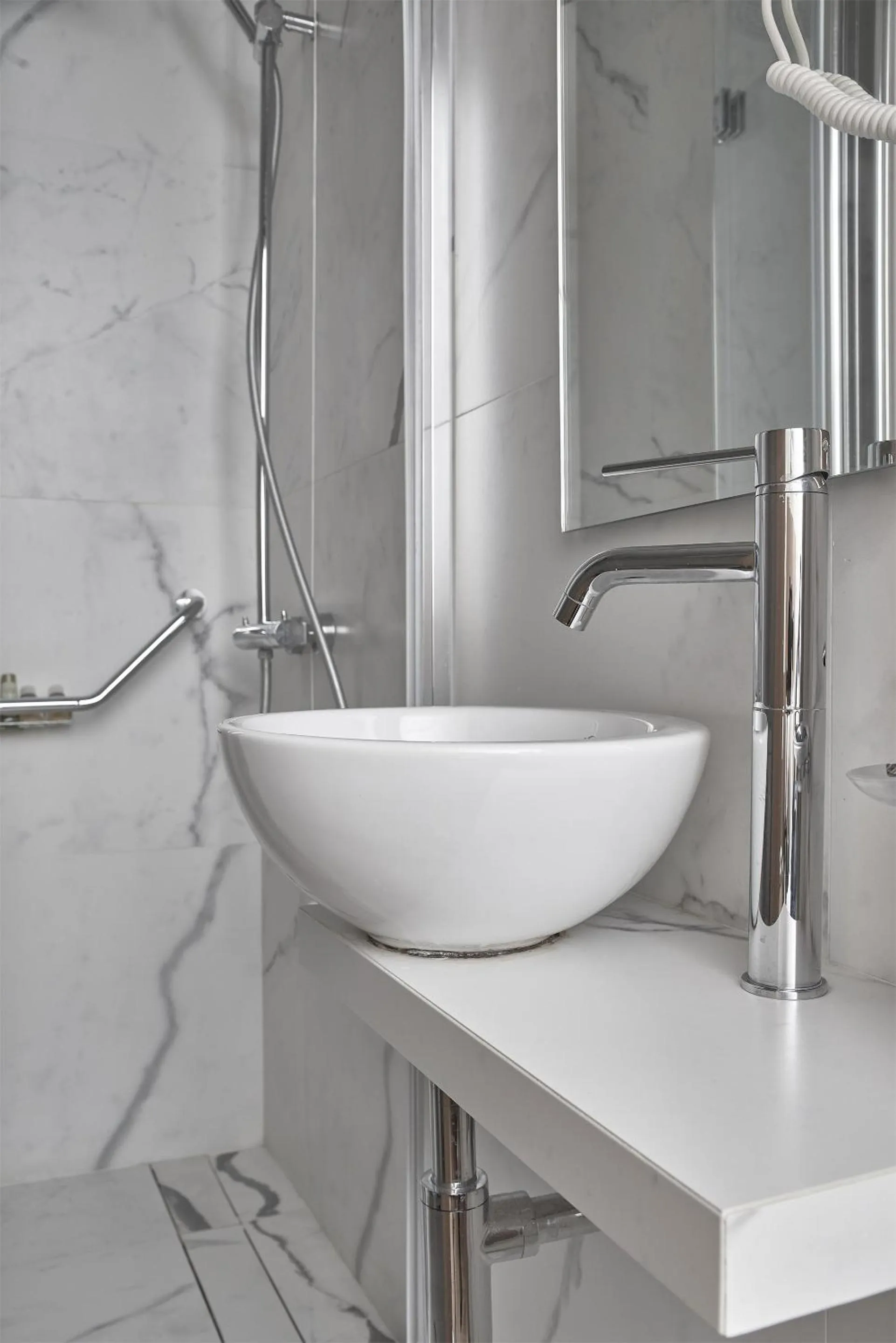 Shower in Athos Hotel