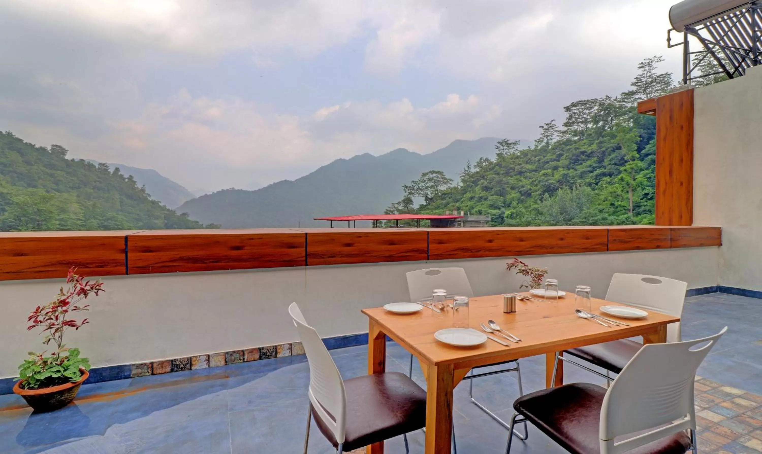 Mountain View in Hotel Hidden Delight Rishikesh