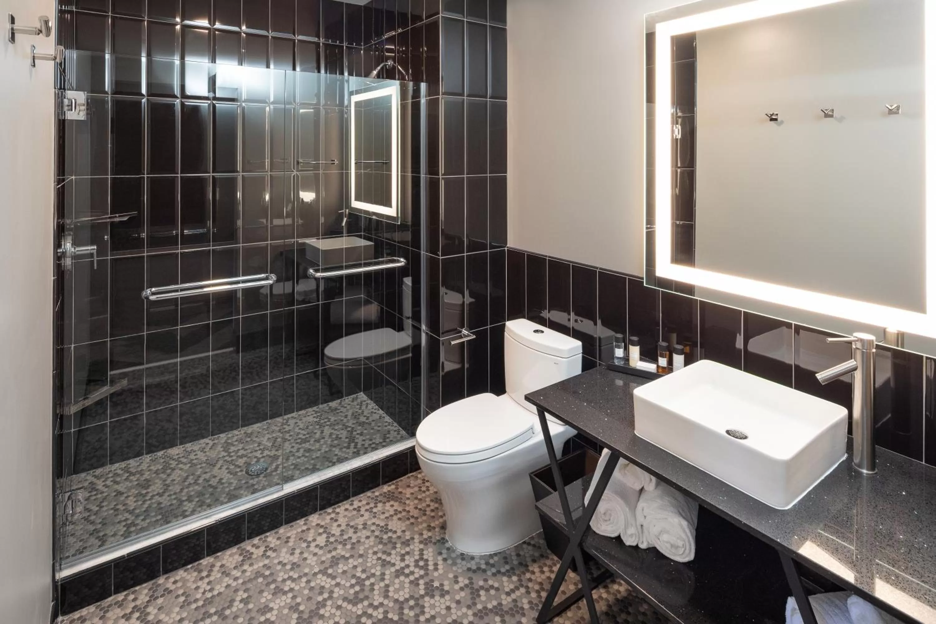 Bathroom in Hotel On Phillips