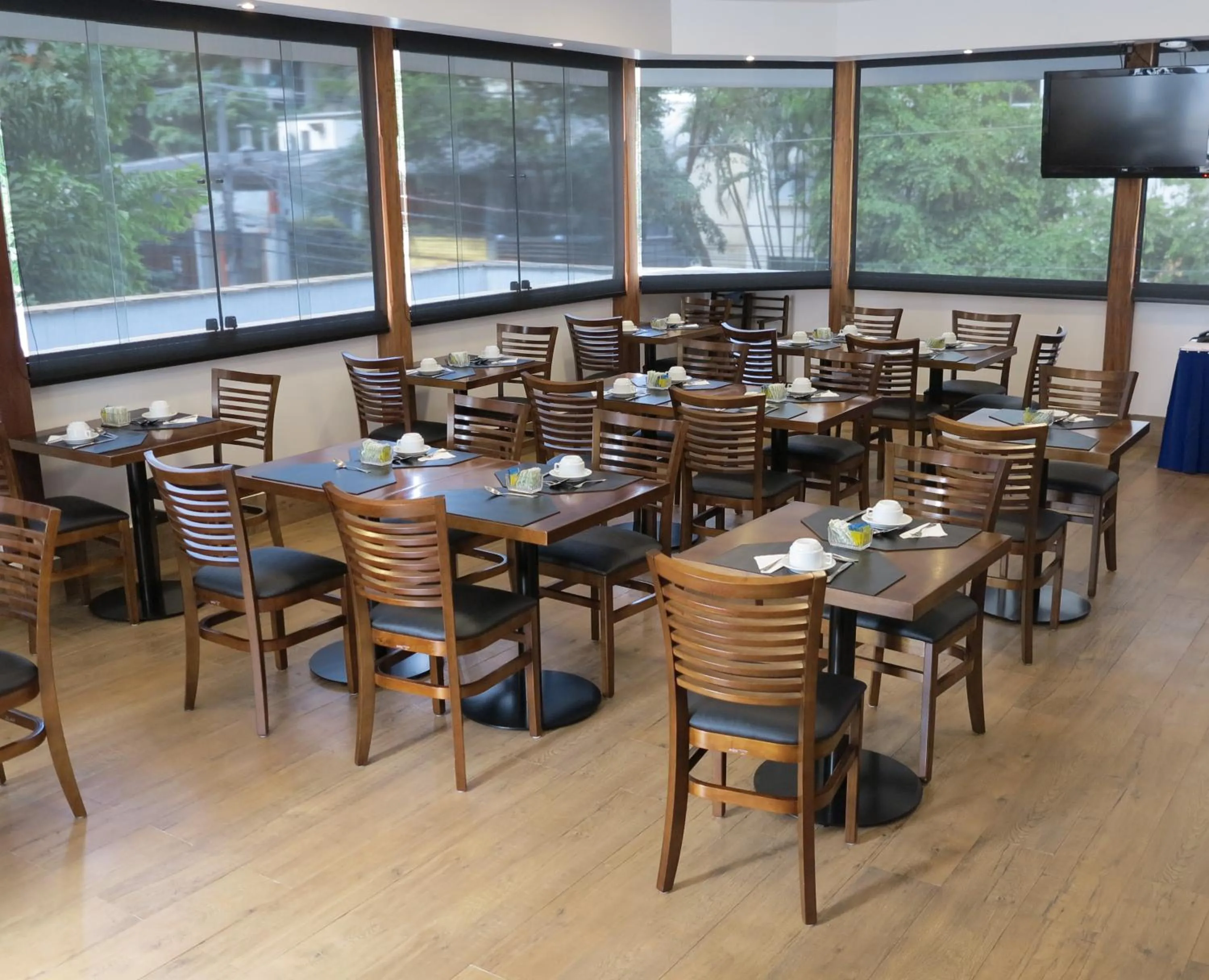 Restaurant/places to eat in Roomo Transamerica SP Itaim Bibi