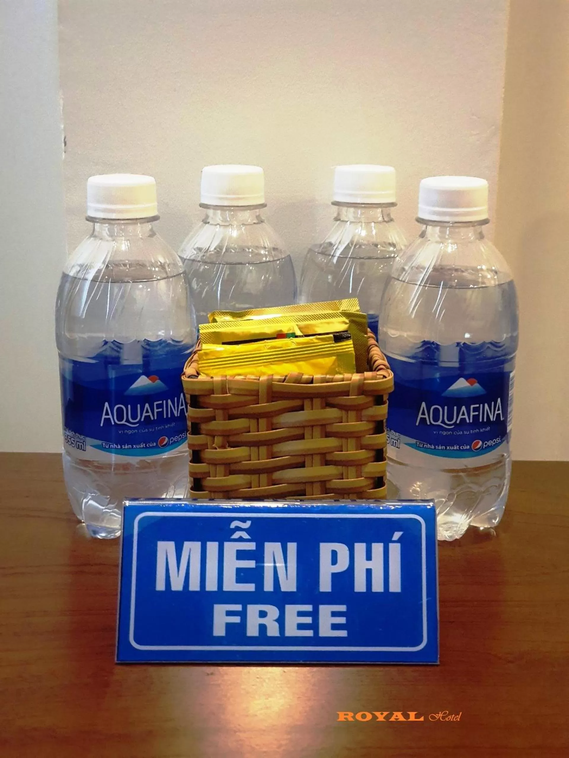 Coffee/tea facilities in Royal Hotel