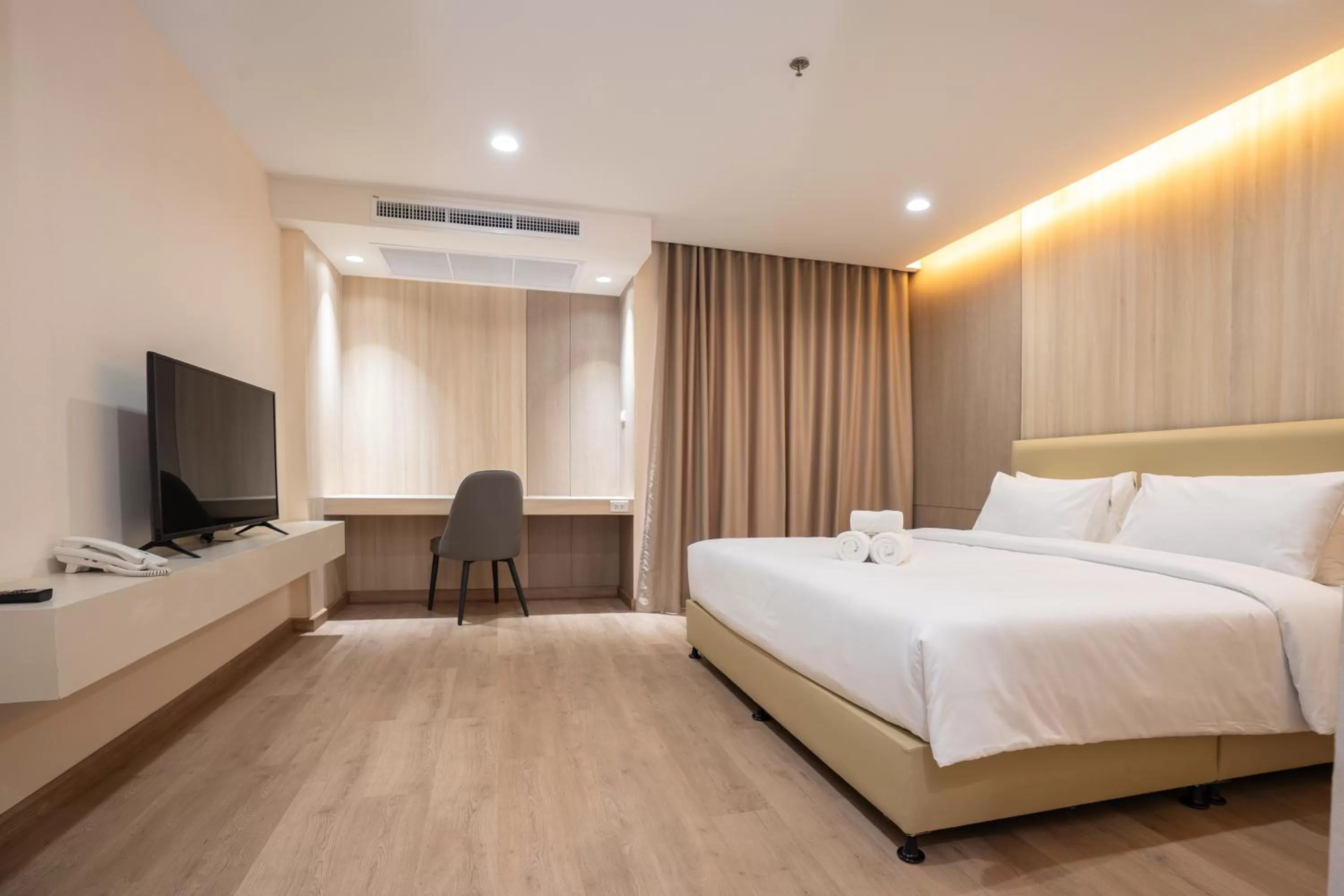 Bedroom, Bed in Oriole Residence - Suvarnabhumi Airport