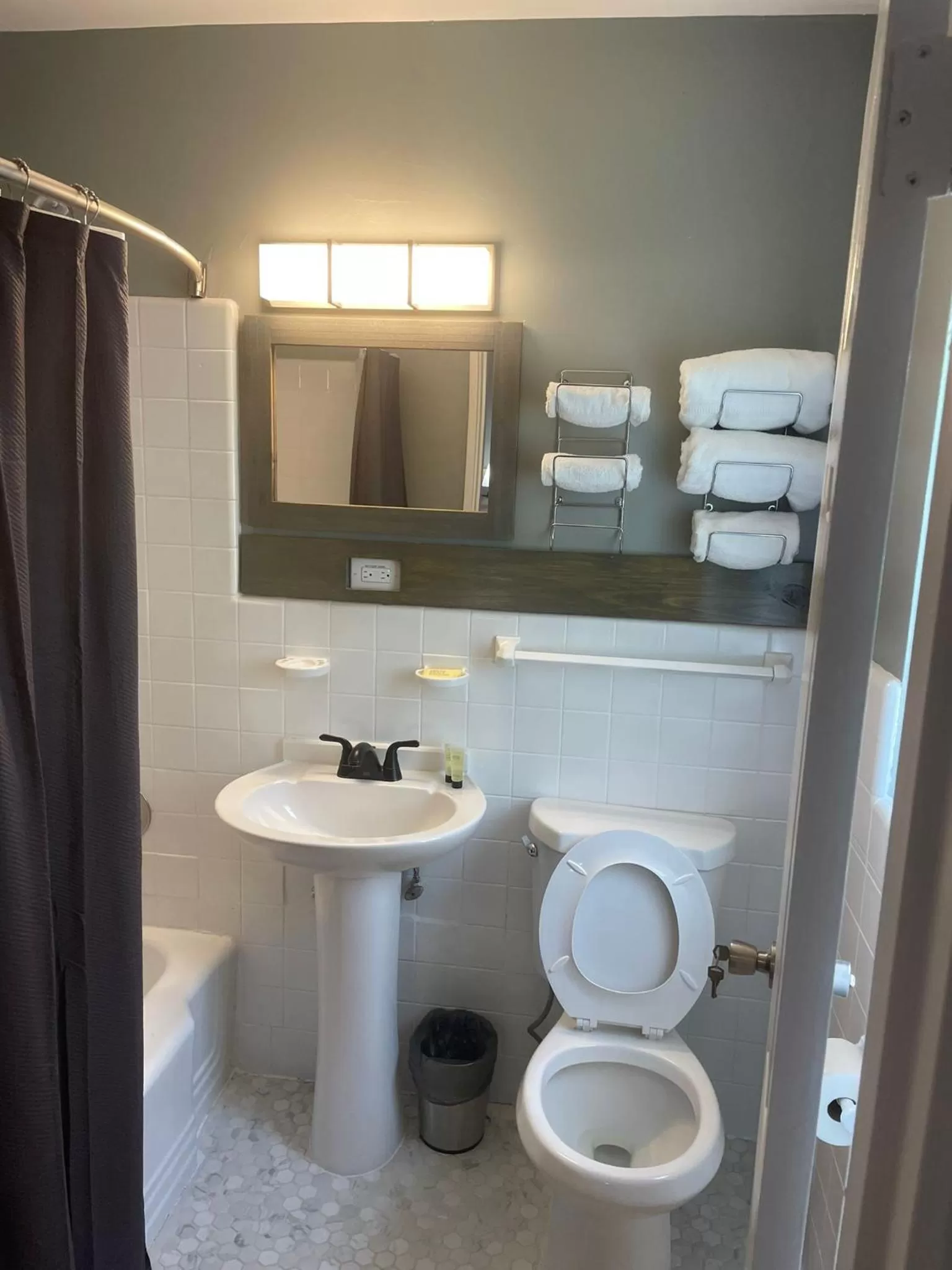 Bathroom in BlueGem Motel