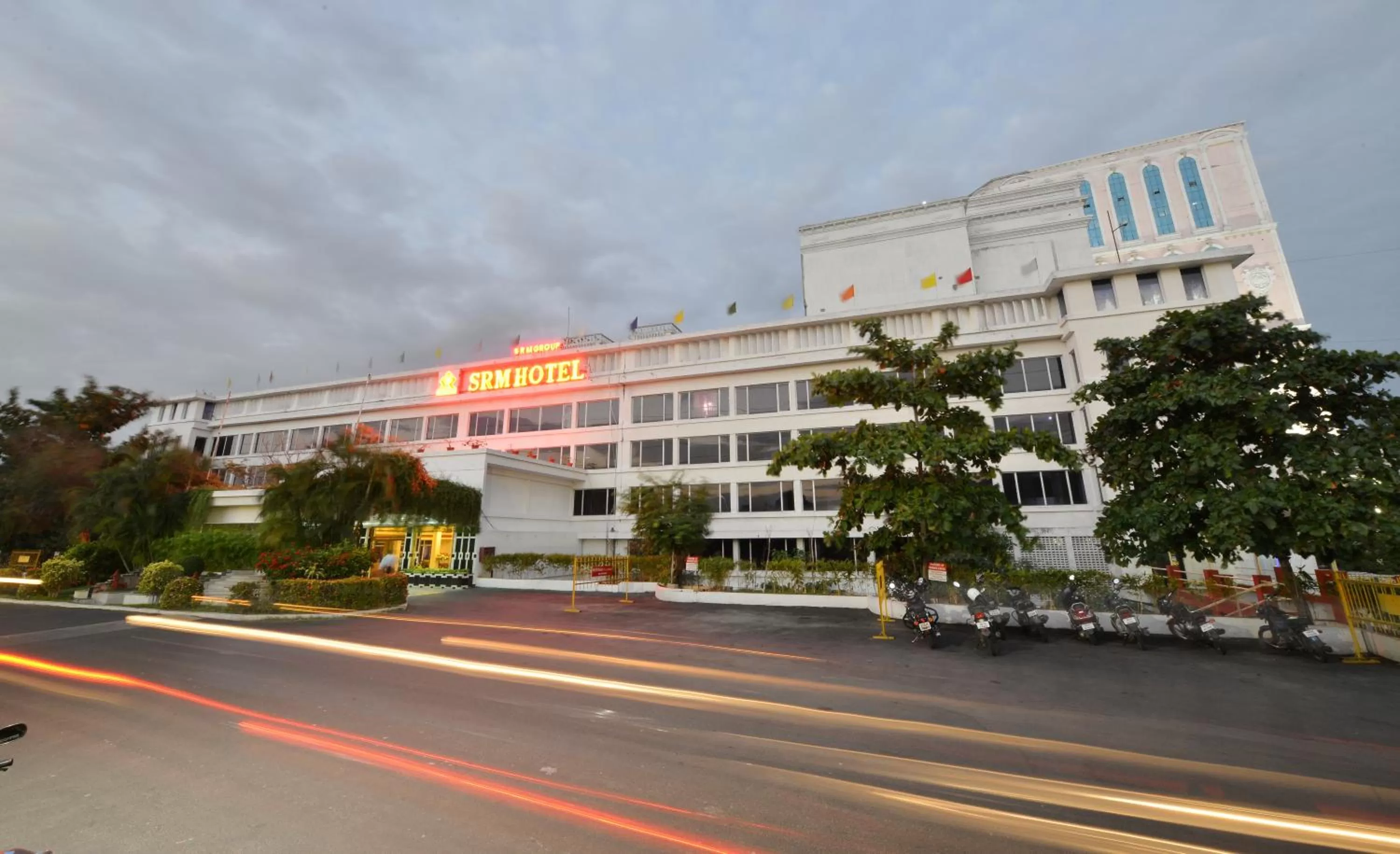 Property building in SRM Hotel Maraimalai Nagar Chennai