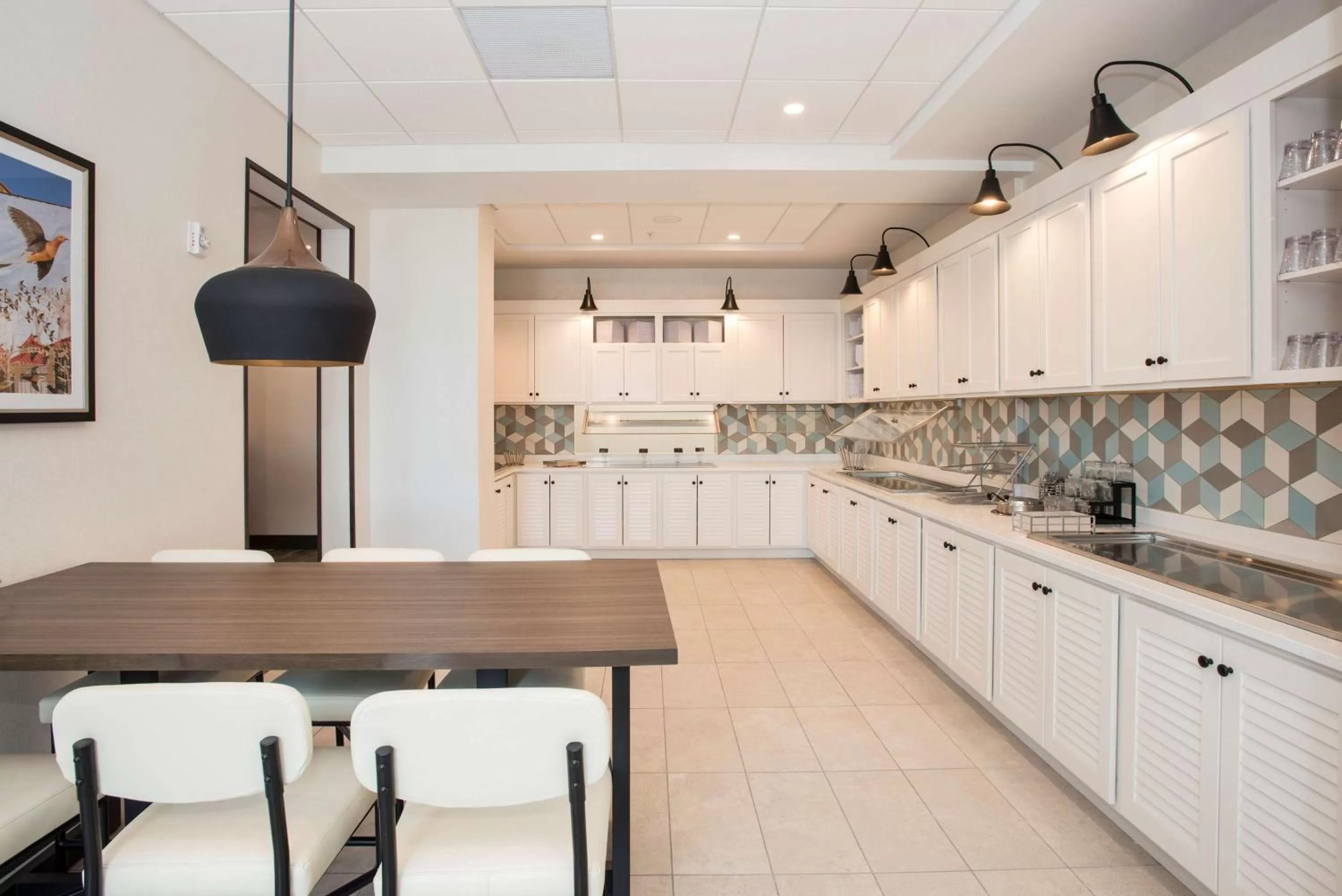 Restaurant/places to eat in Hyatt Place Cincinnati/Sharonville Convention Center