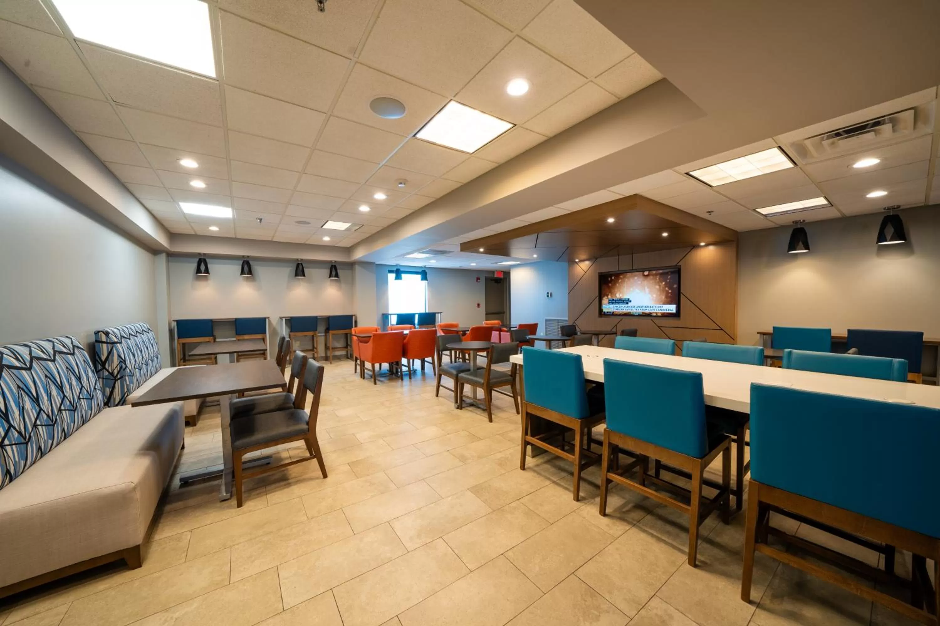 Breakfast in Holiday Inn Express Hotel & Suites Tampa-Oldsmar by IHG