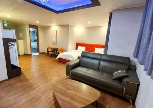 Standard Family Room in The Port Hotel Busan Standard Family Room in The Port Hotel Busan