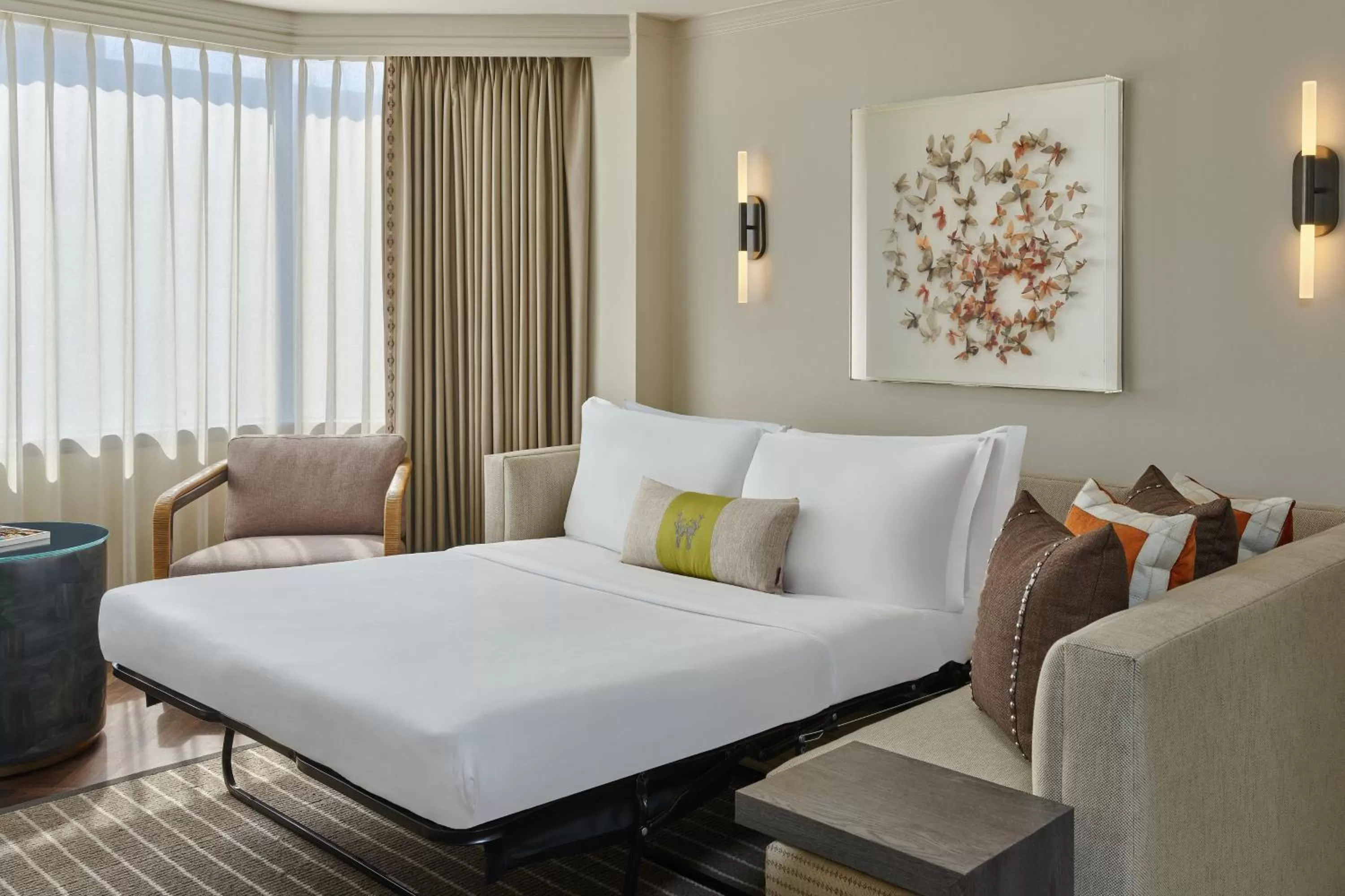 Photo of the whole room, Bed in The Whitley, a Luxury Collection Hotel, Atlanta Buckhead