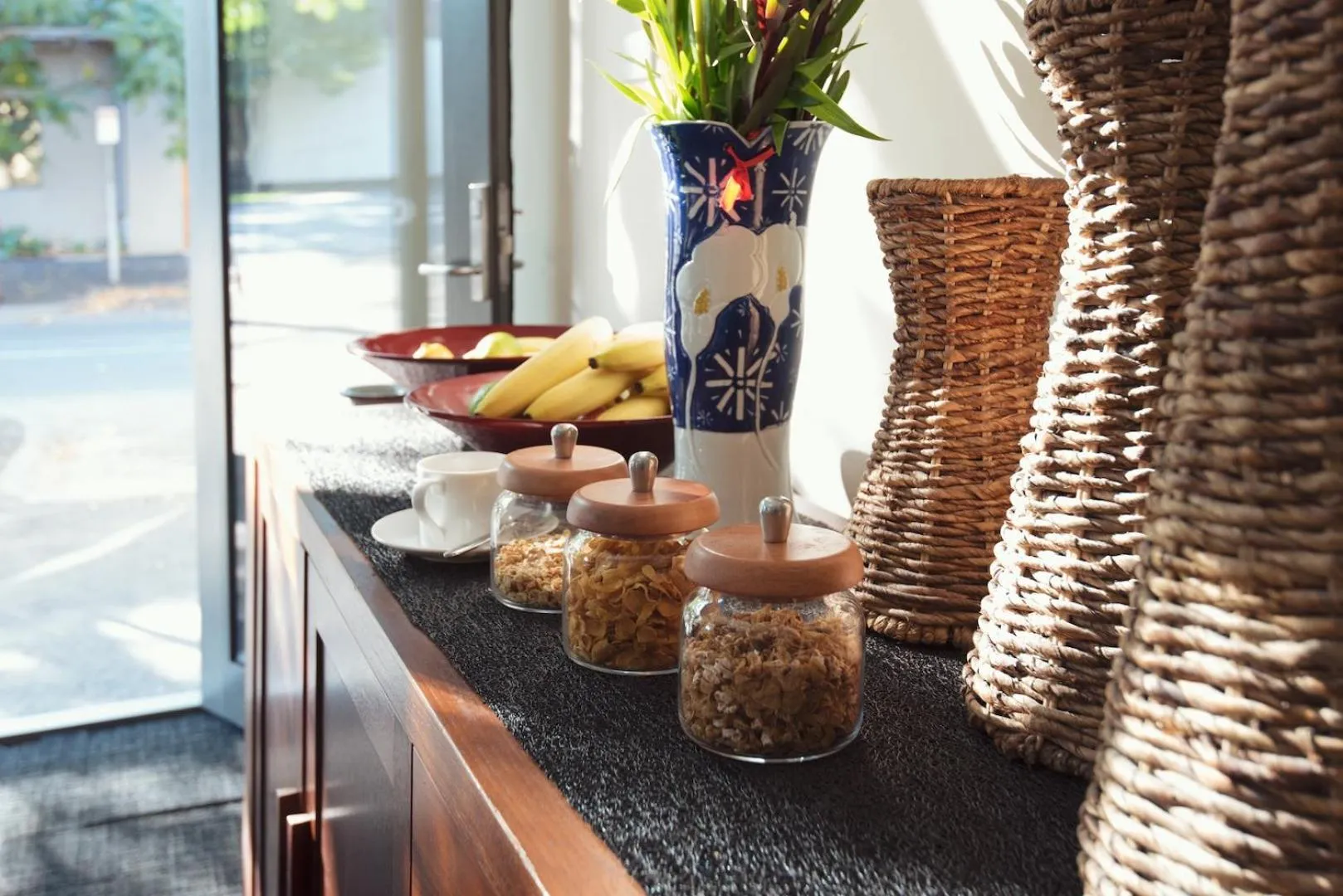 Food in Lily Sands Inn