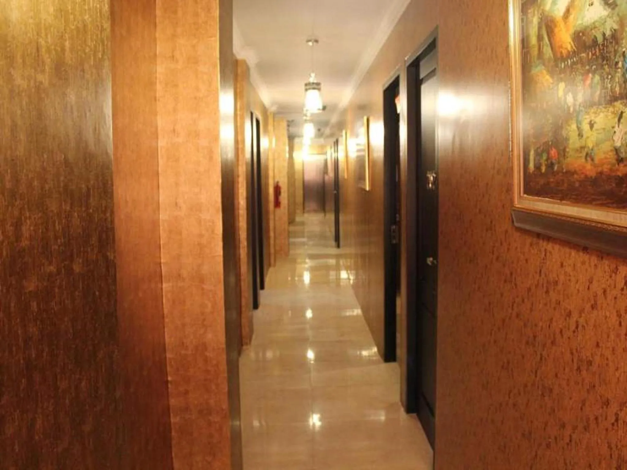 Decorative detail in Twins Hotel