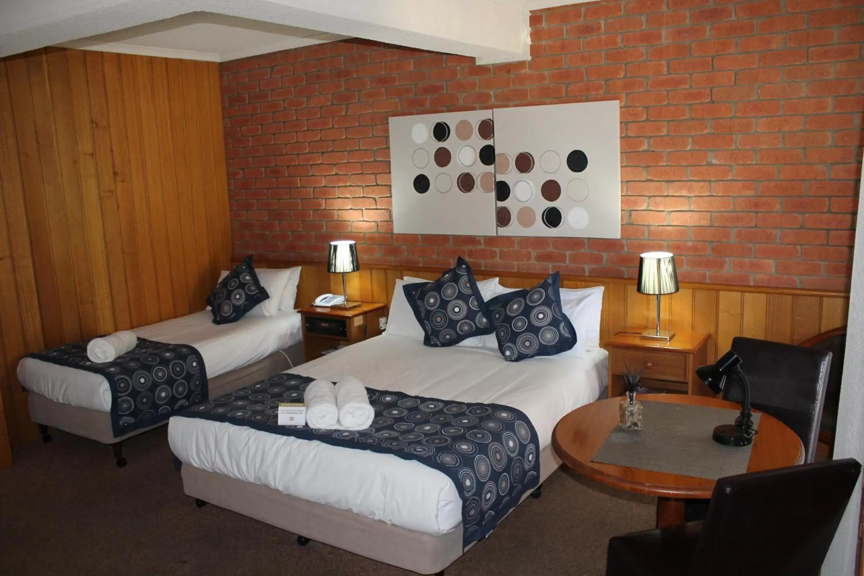 Standard Triple Room in Bakery Hill Motel Standard Triple Room in Bakery Hill Motel