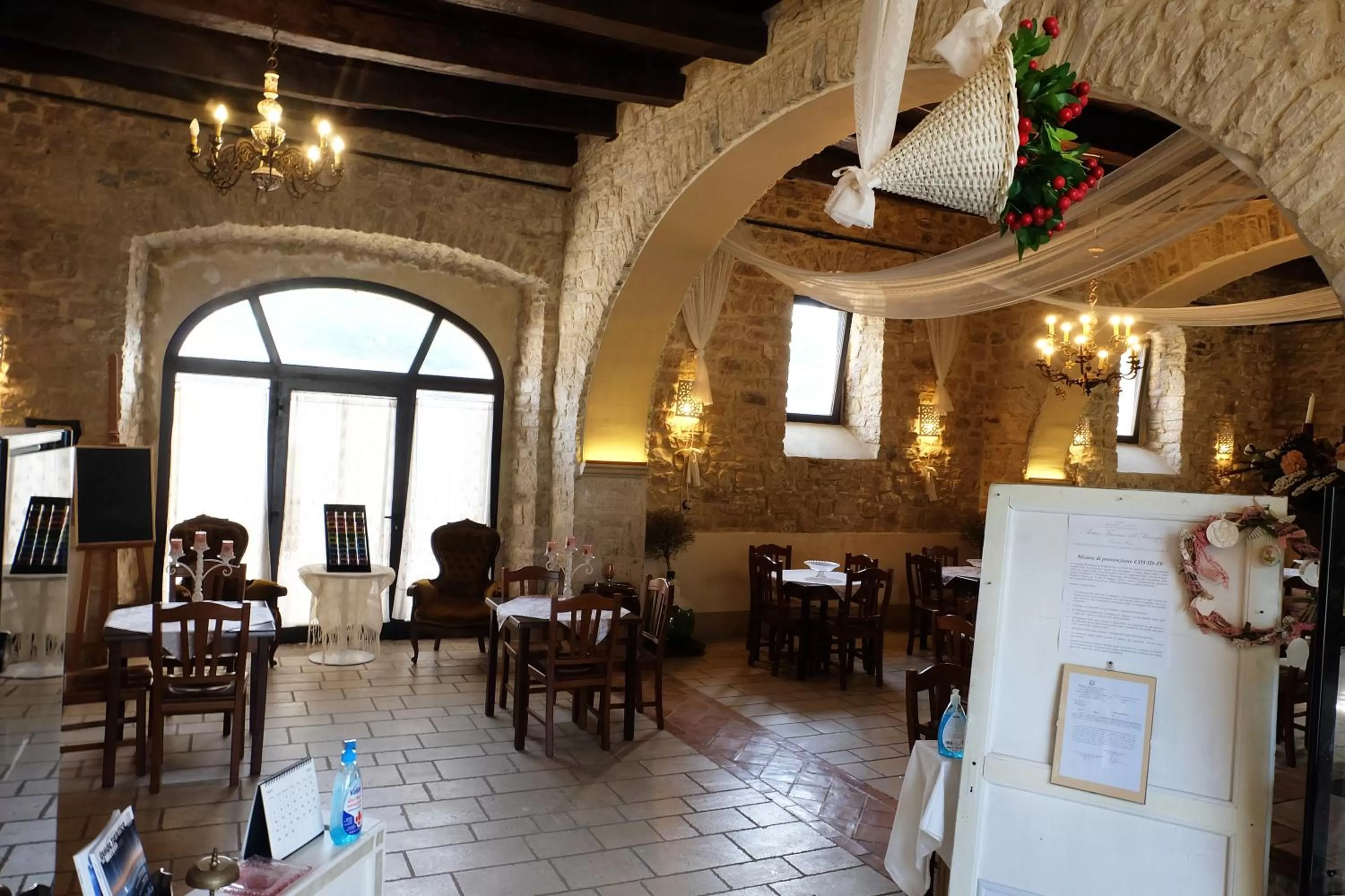 Restaurant/places to eat in Antica Taverna del Principe