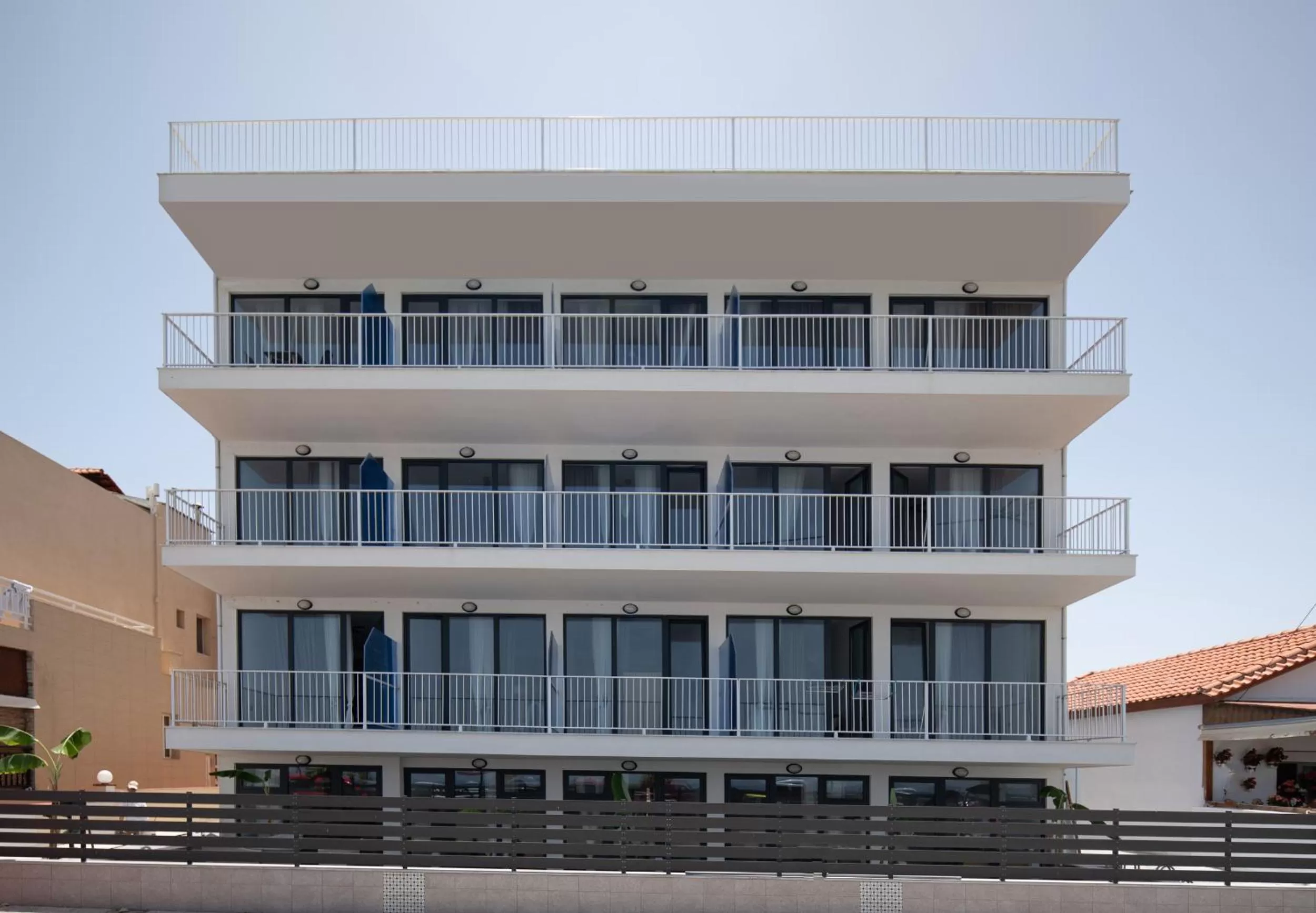 Property building in Grand Dodo's Triada Seaview Studios