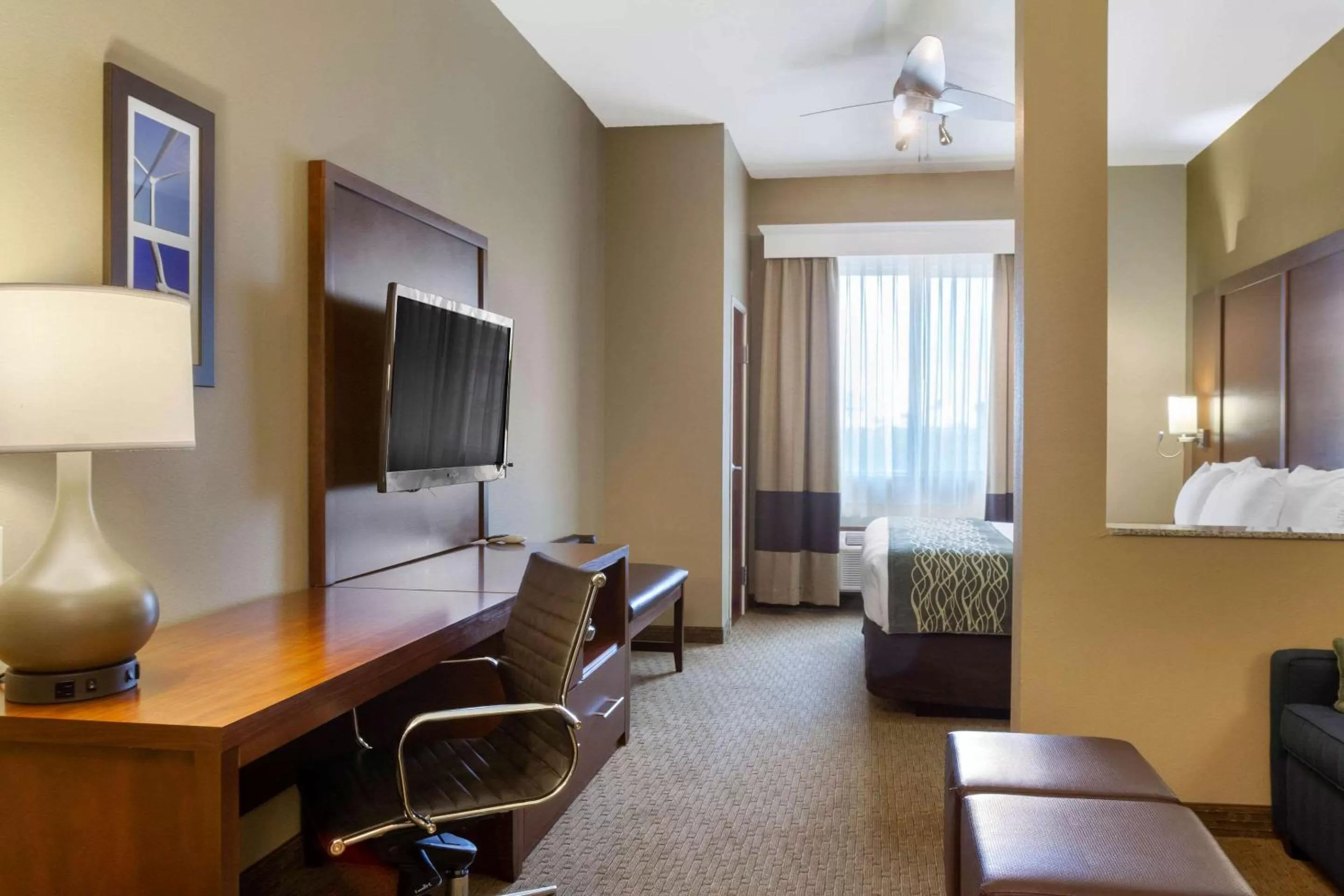 Photo of the whole room, Bed in Comfort Inn & Suites Amarillo East