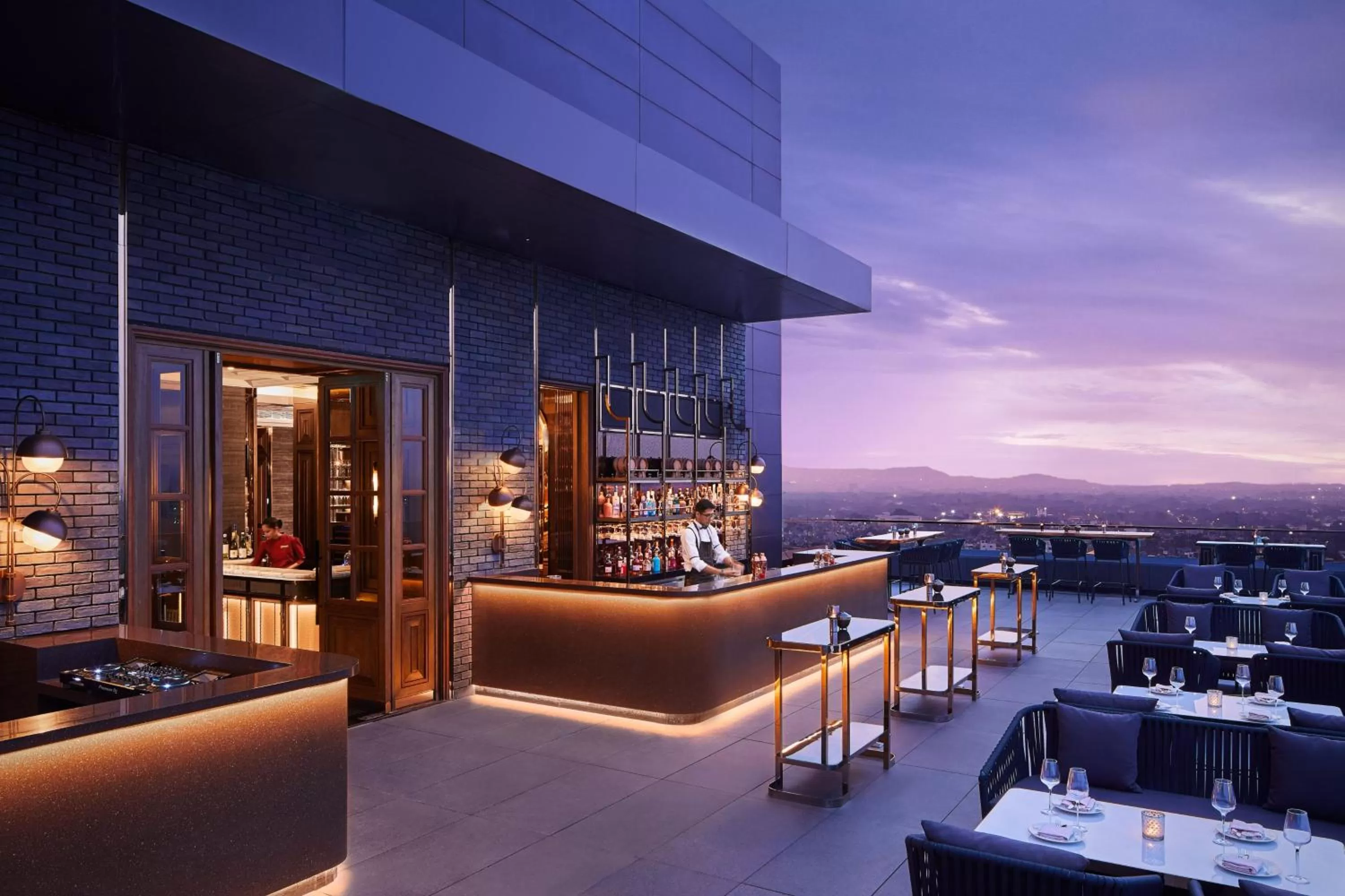 Restaurant/places to eat in The Ritz-Carlton, Pune