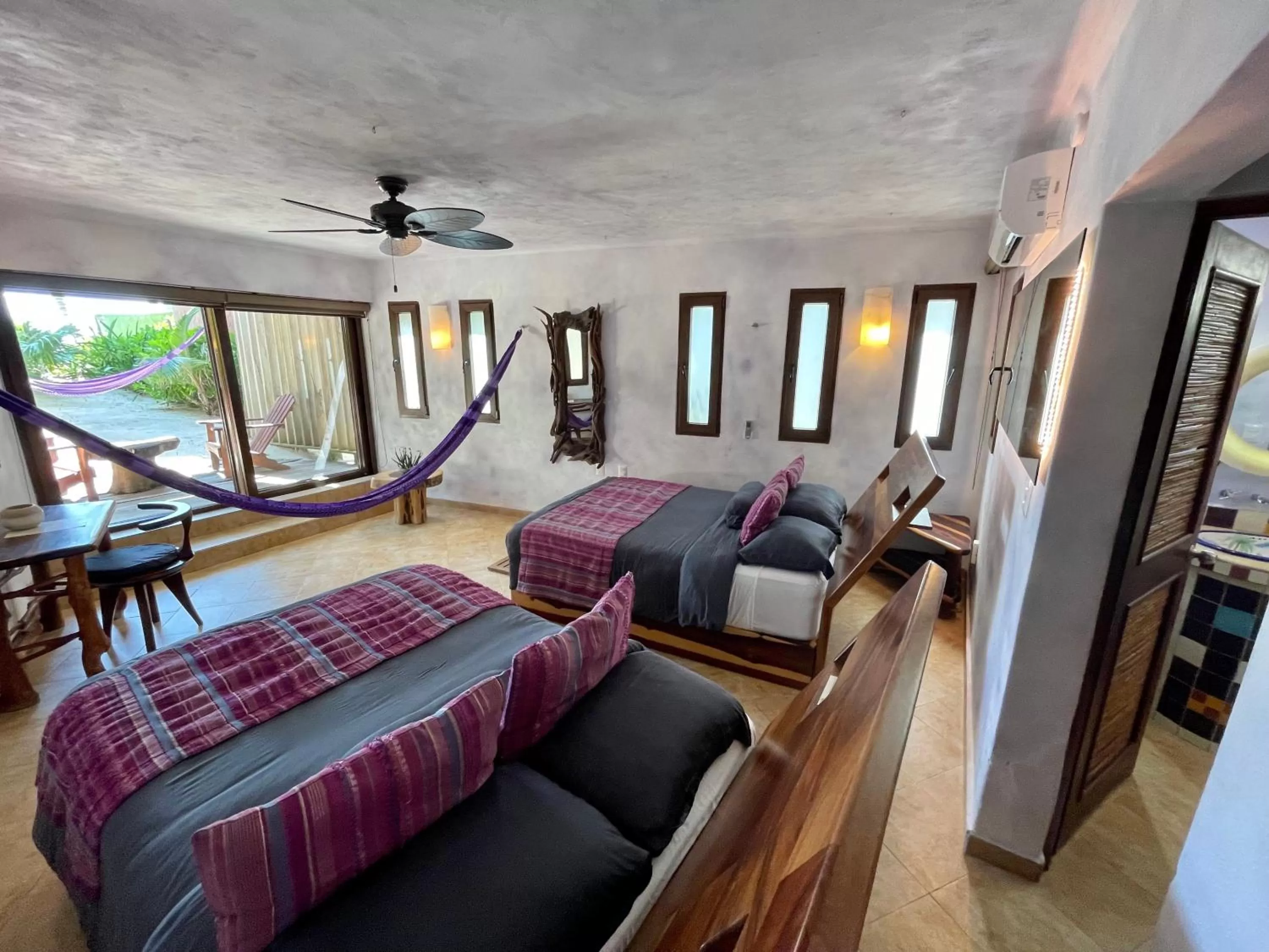 Photo of the whole room, Bed in Sueños Tulum